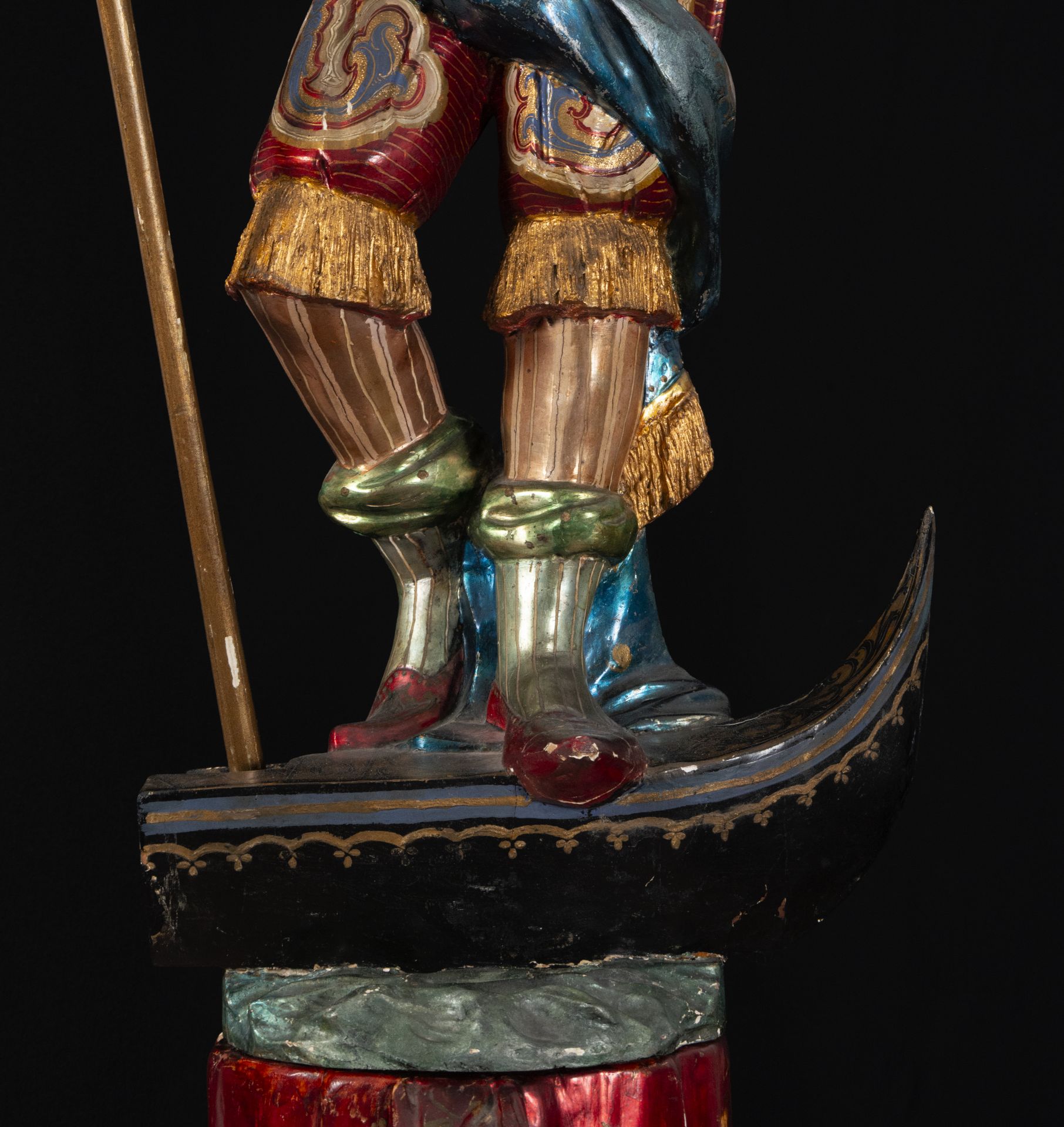 Monumental Pair of Venetian Torcheros in bronze with velvet bases, 19th century - early 20th century - Image 6 of 26