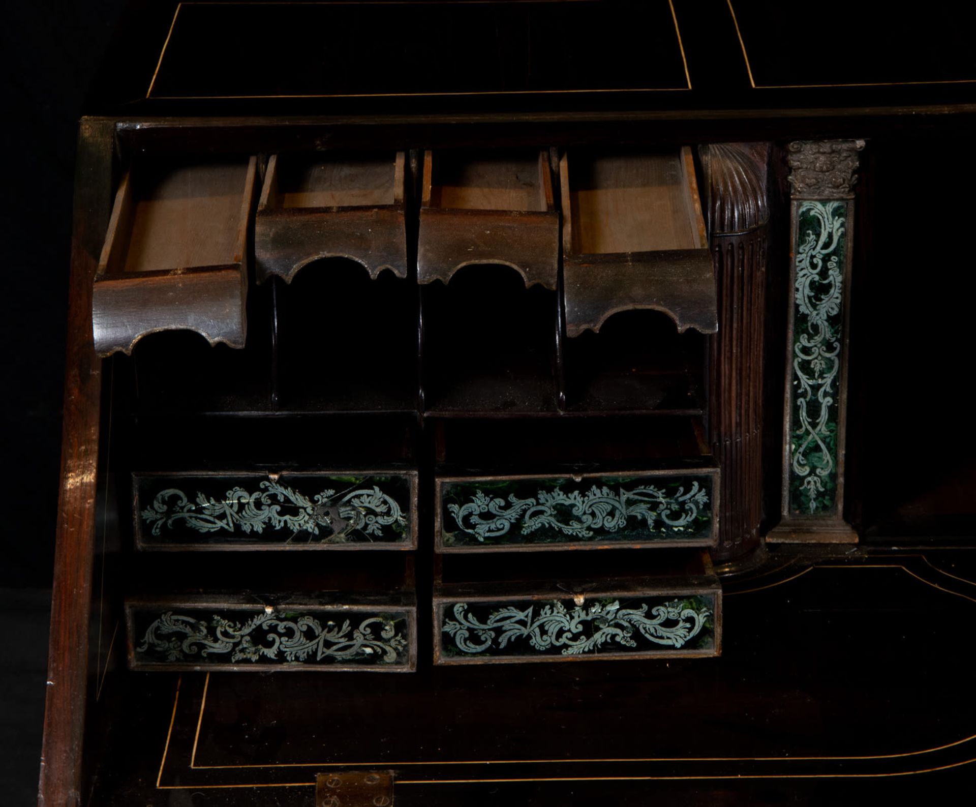Drawing Chest with secretaire in Bone and Rosewood marquetry with Silver handles, Italy, 18th centur - Bild 8 aus 10