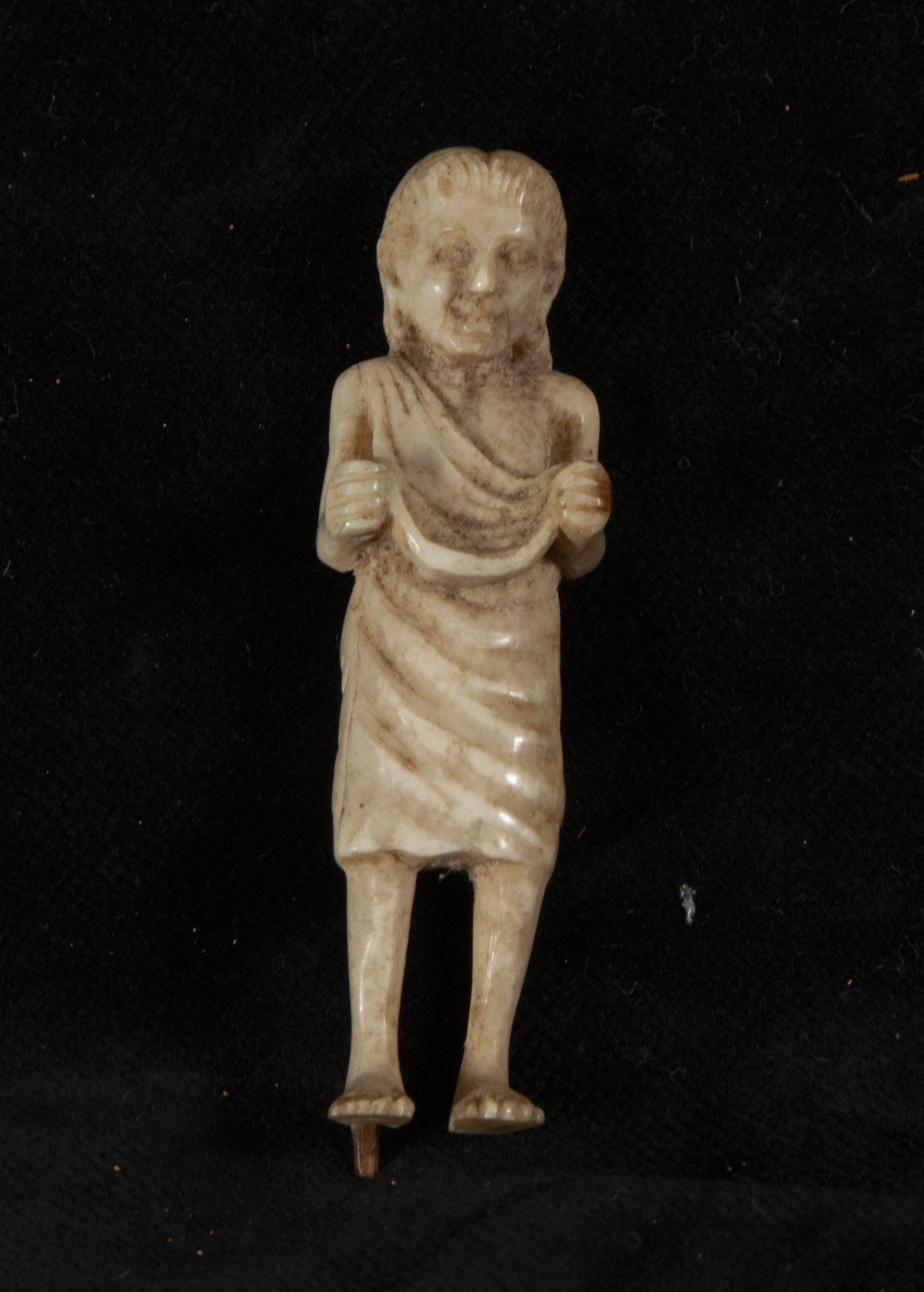 Small donor couple in Indo-Portuguese bone from the 17th century - Image 2 of 5
