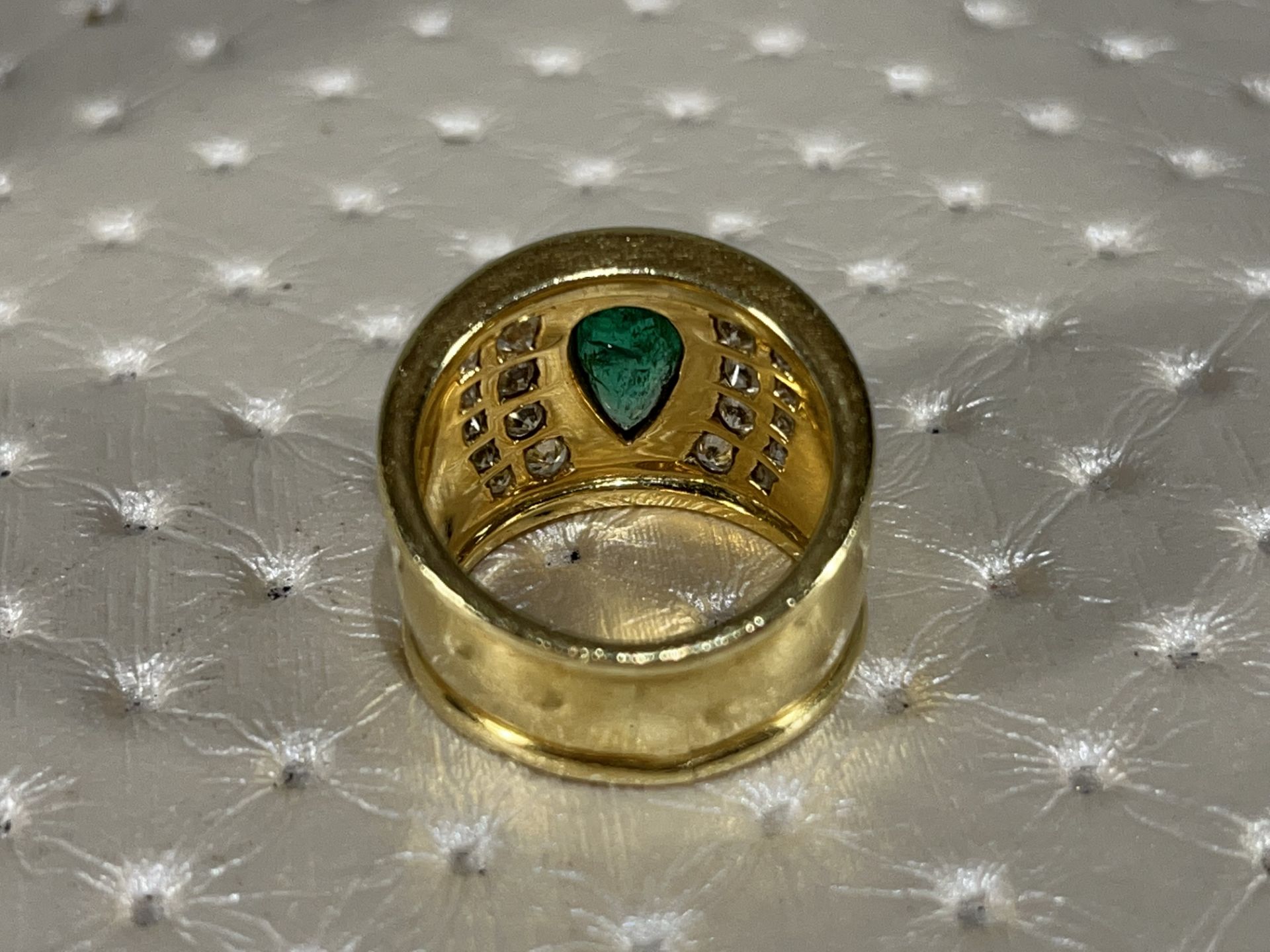1,5 Muzo emerald solitaire ring with 0,70 ct in brilliant-cut diamonds - Image 5 of 5