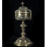 Large Ciborium in French Sterling Silver, with purity hallmarks and Minerva punches, 19th century
