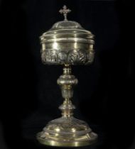 Large Ciborium in French Sterling Silver, with purity hallmarks and Minerva punches, 19th century