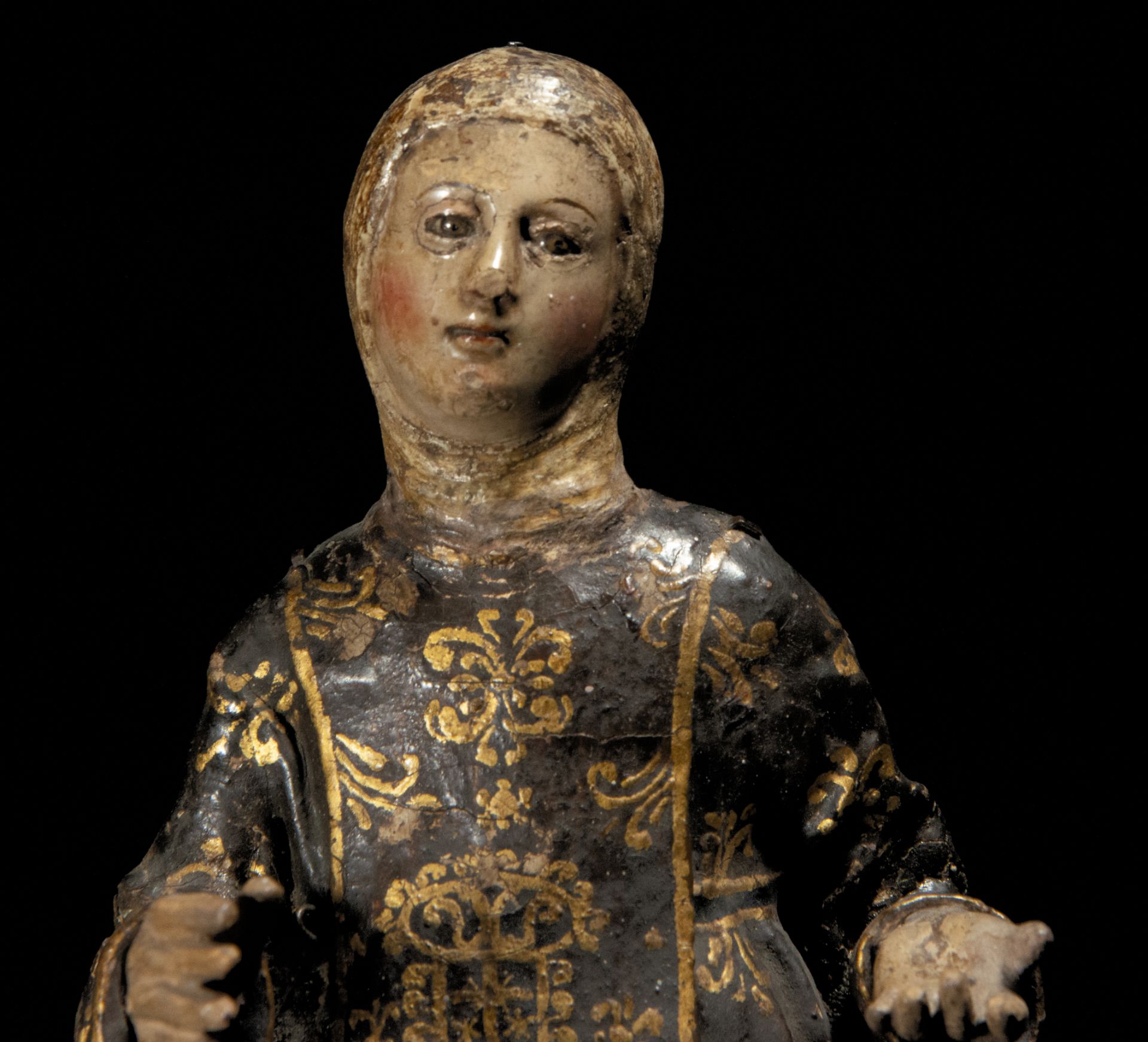 Virgin of Carmo in wood and glued fabric, colonial school of Quito from the 17th century - Image 5 of 5