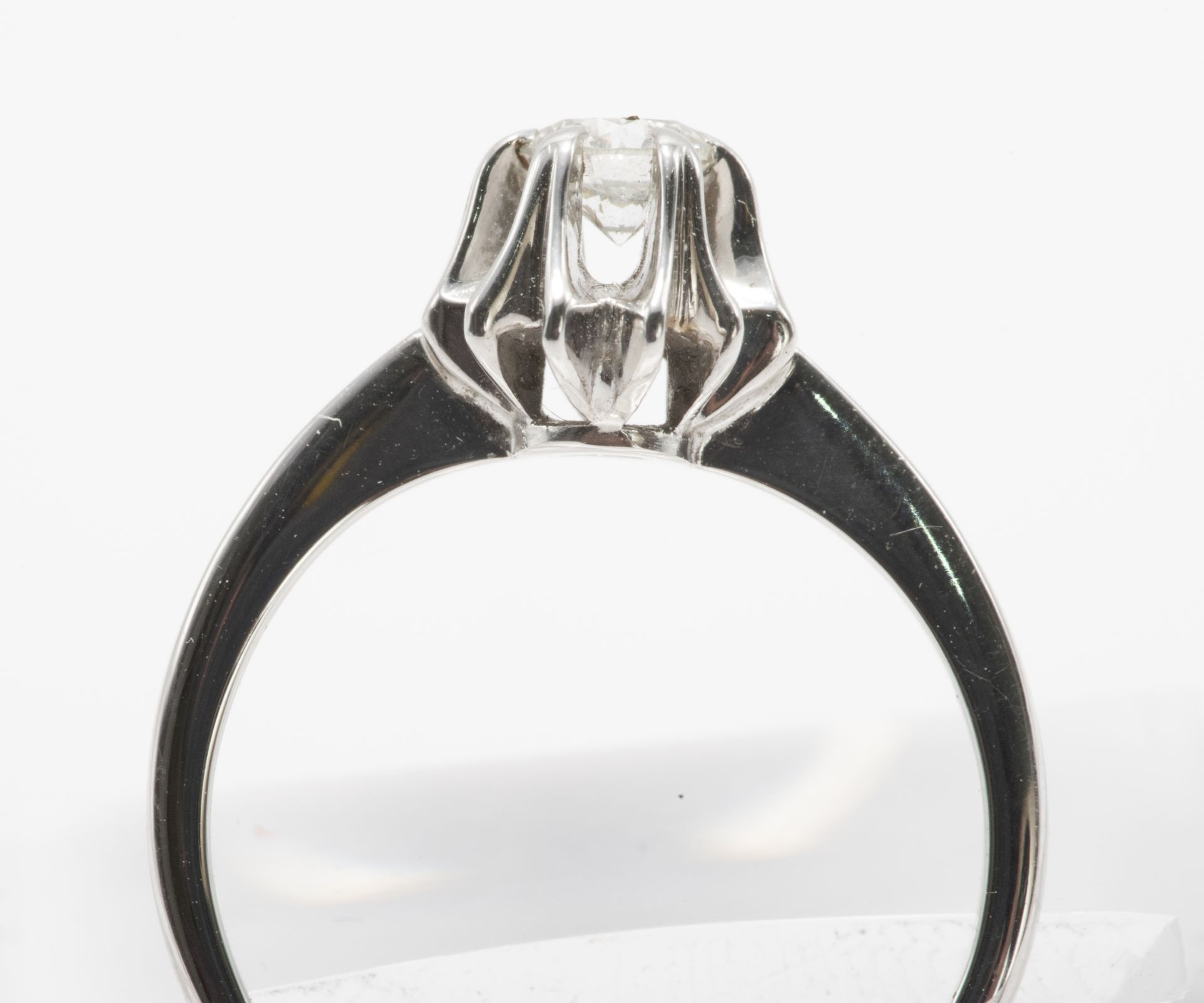 18 kt white gold solitaire with diamond. - Image 5 of 5