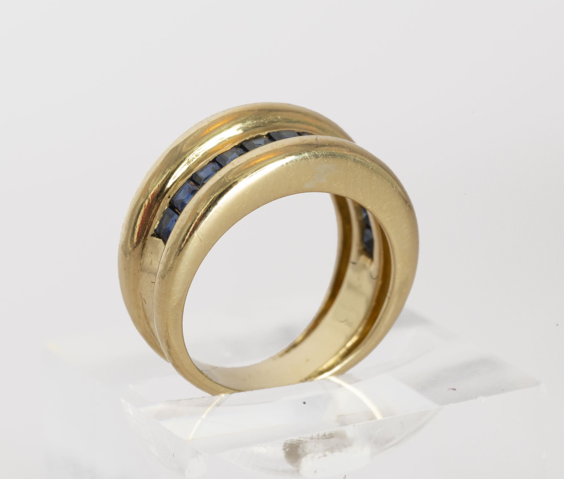 18 kt gold ring with sapphires - Image 3 of 5