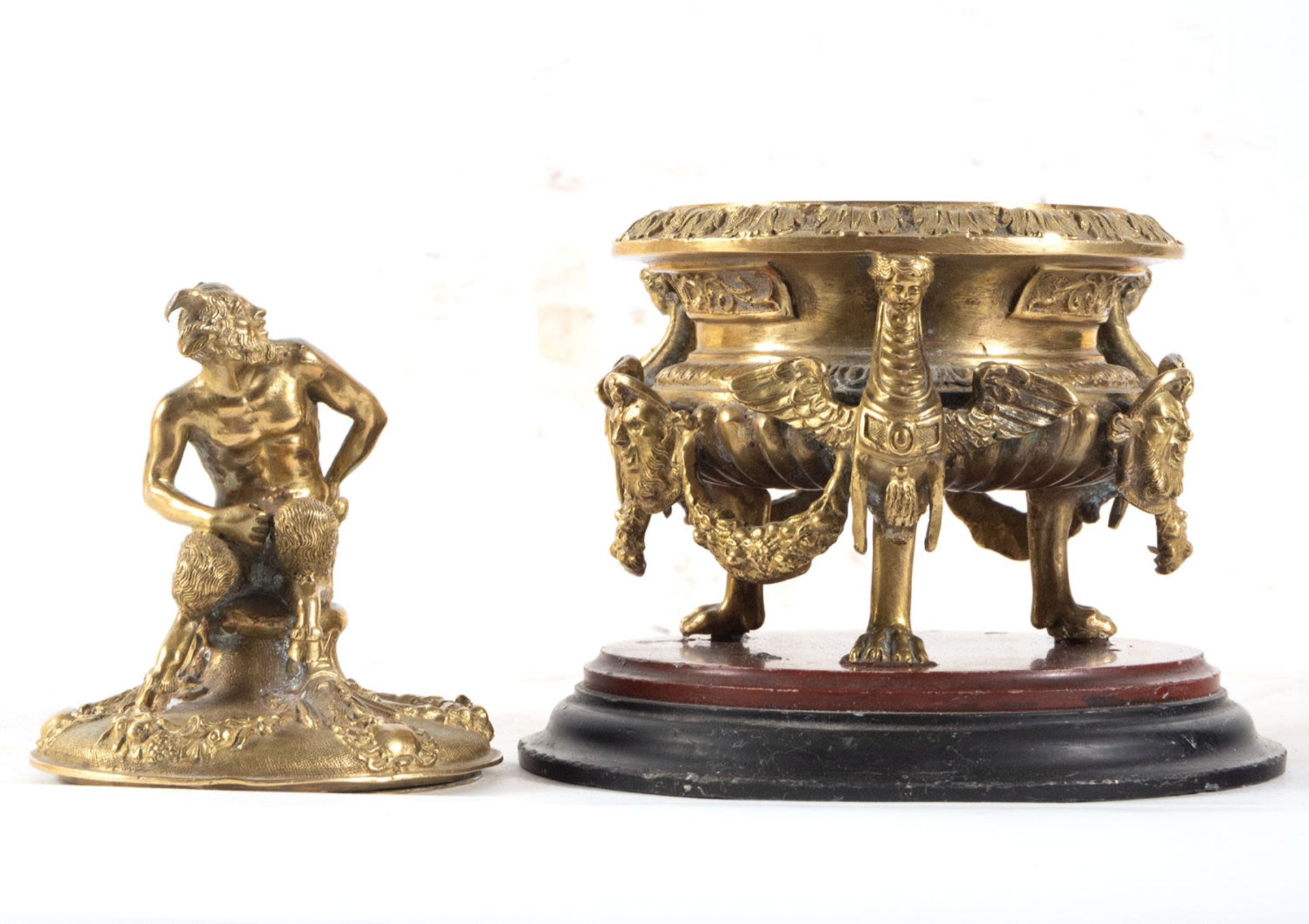 Elegant French Empire mercury-gilt bronze censer, French work from the 19th century - Image 2 of 4