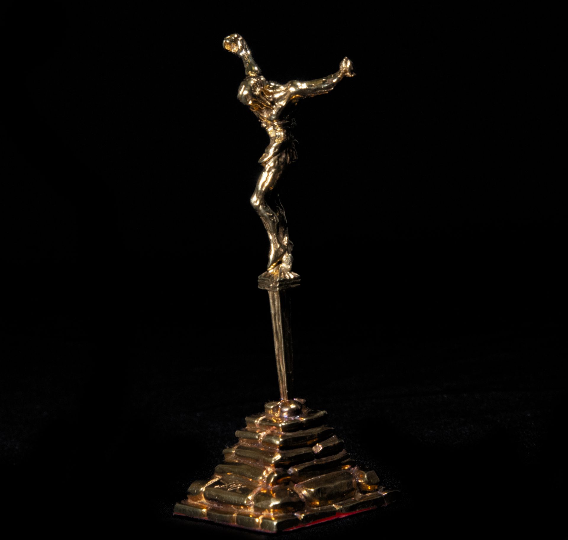 Salvador Dalí (Figueras, 1904 - Figueras, 1989), Saint John of the Cross in solid gold, with certifi - Image 4 of 9