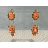 Spanish cameo earrings and Mediterranean Coral amphorae mounted in 18k gold, omega closure - 19th ce