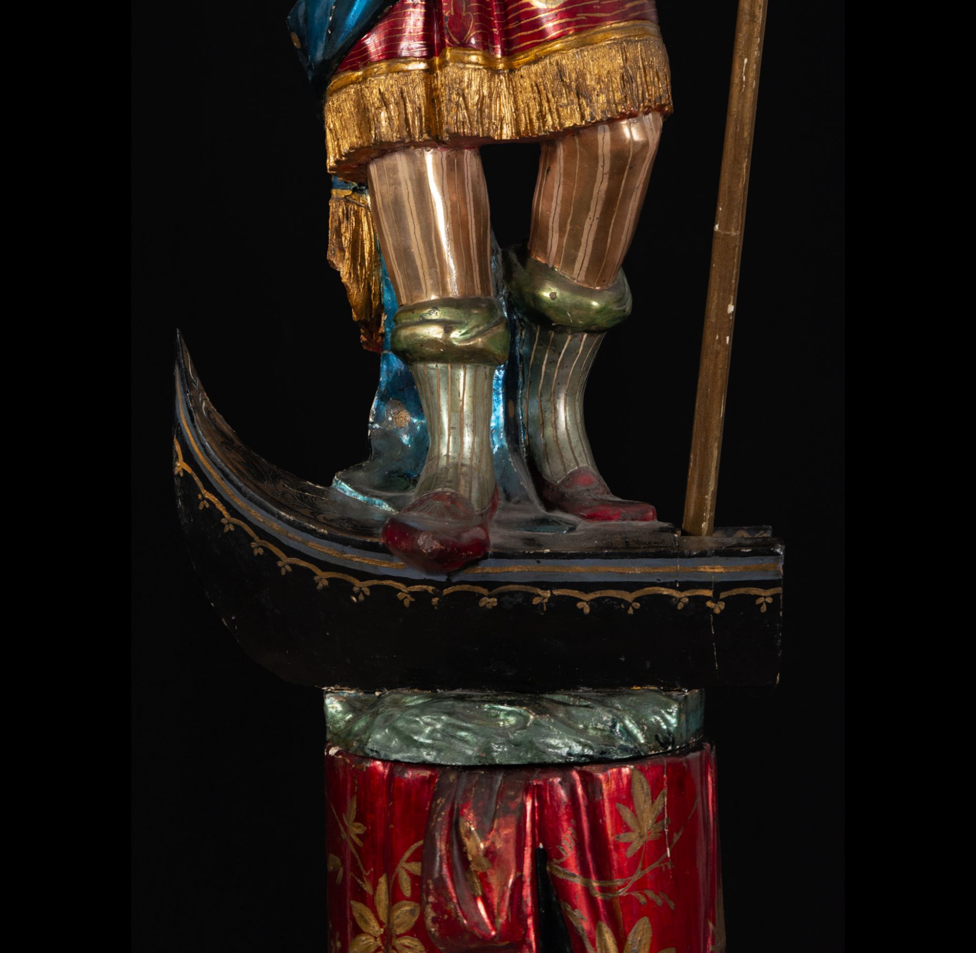 Monumental Pair of Venetian Torcheros in bronze with velvet bases, 19th century - early 20th century - Image 18 of 26