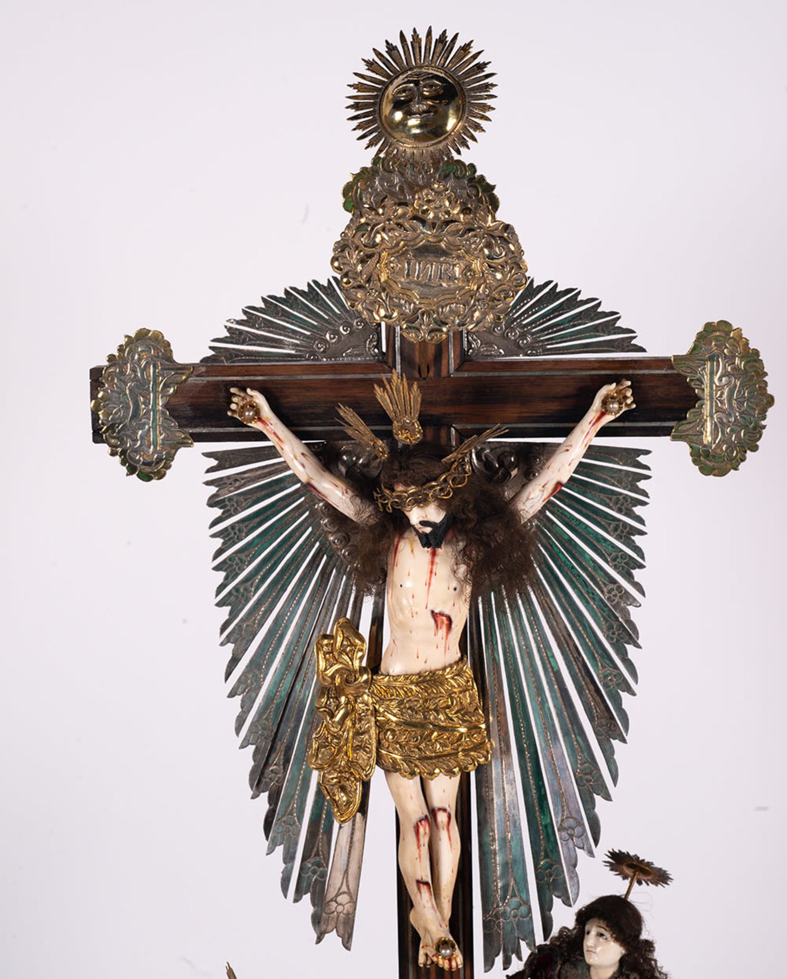 Exceptional 18th century Hispano Phillippine Calvary in ivory, rosewood and silver, with CITES - Image 2 of 10
