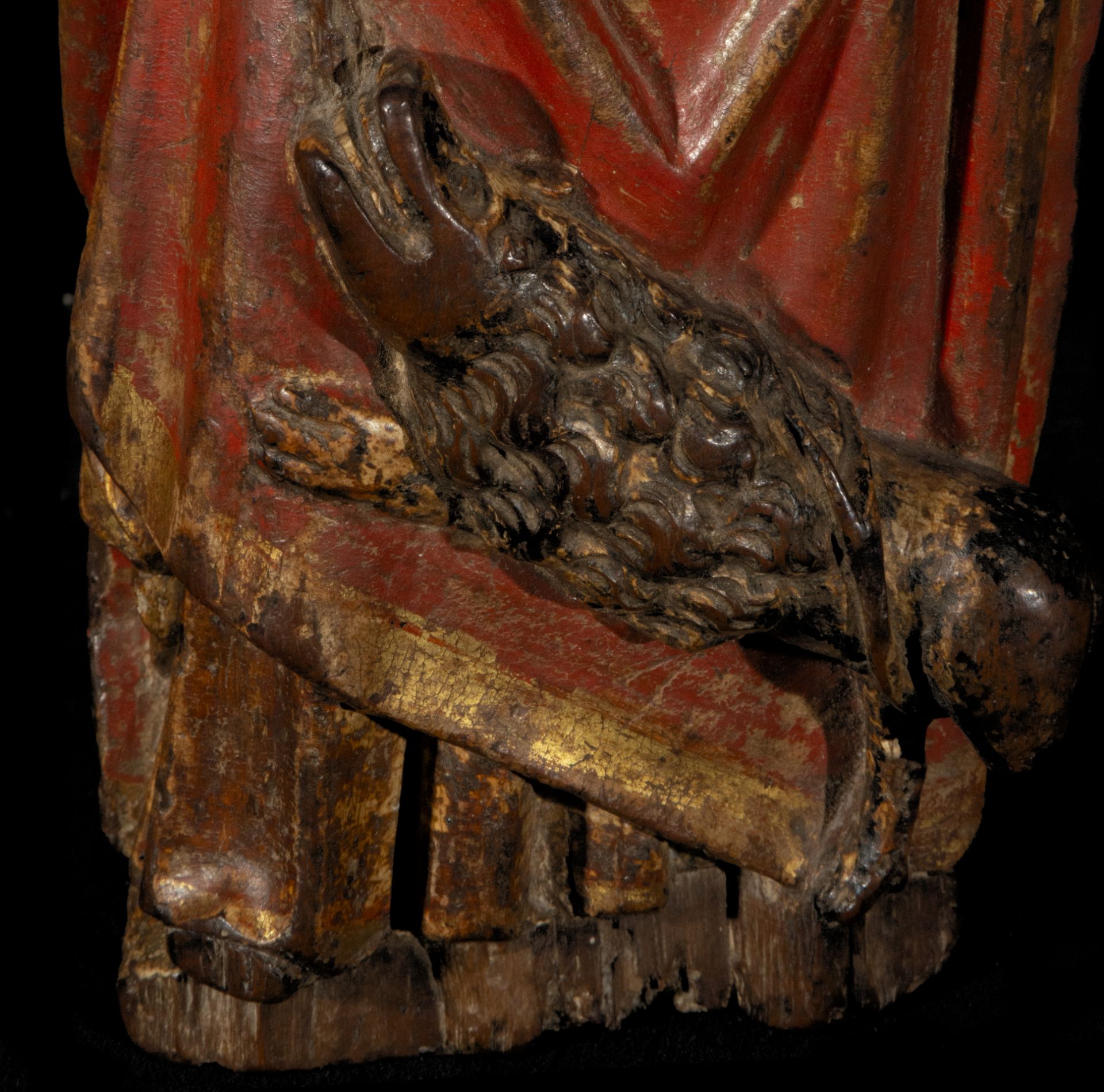 Spectacular Gothic Carving from Mechelen of Cardenal from the 15th century, with original polychrome - Image 6 of 7
