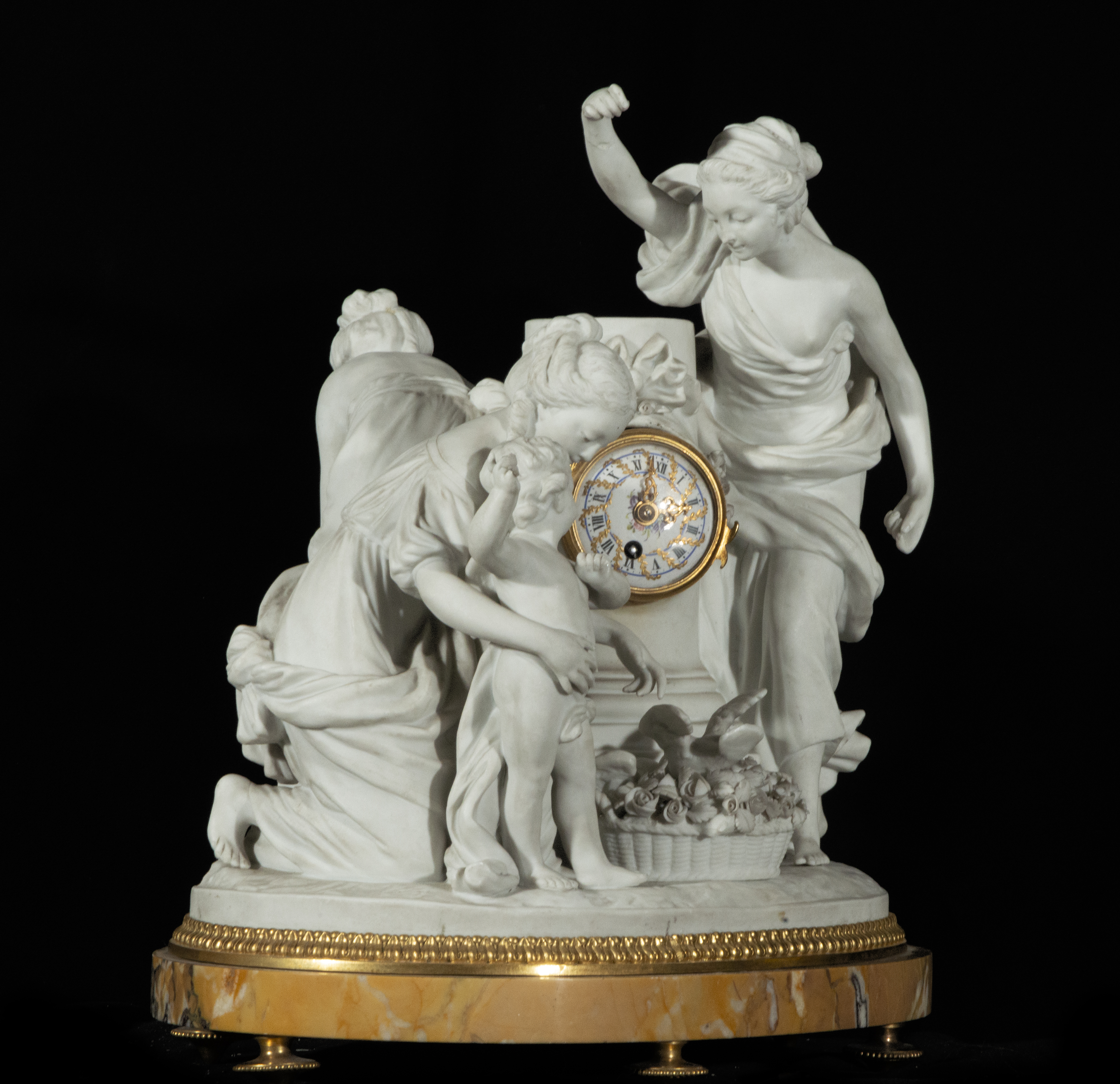 Elegant Louis XVI table clock in Siena marble, gilt bronze, and biscuit porcelain from Sèvres, late  - Image 3 of 4
