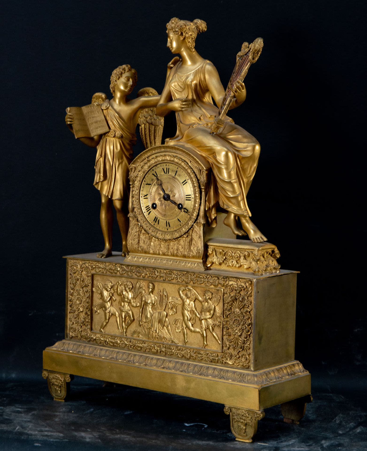 Large French Empire Clock in gilt bronze depicting Euterpe with Cupid, 19th century - Image 2 of 4