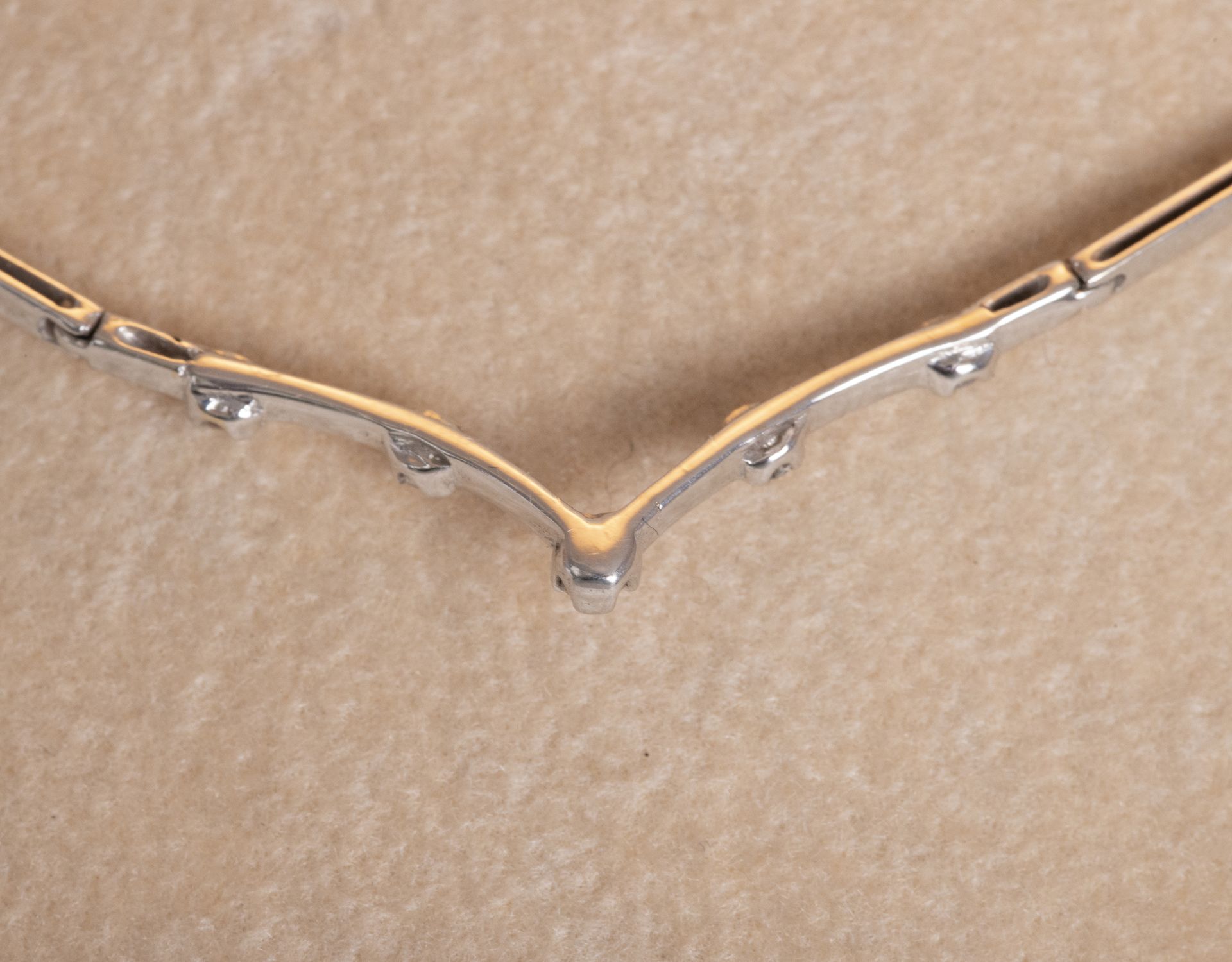 18 kt white gold choker with diamond. - Image 2 of 2