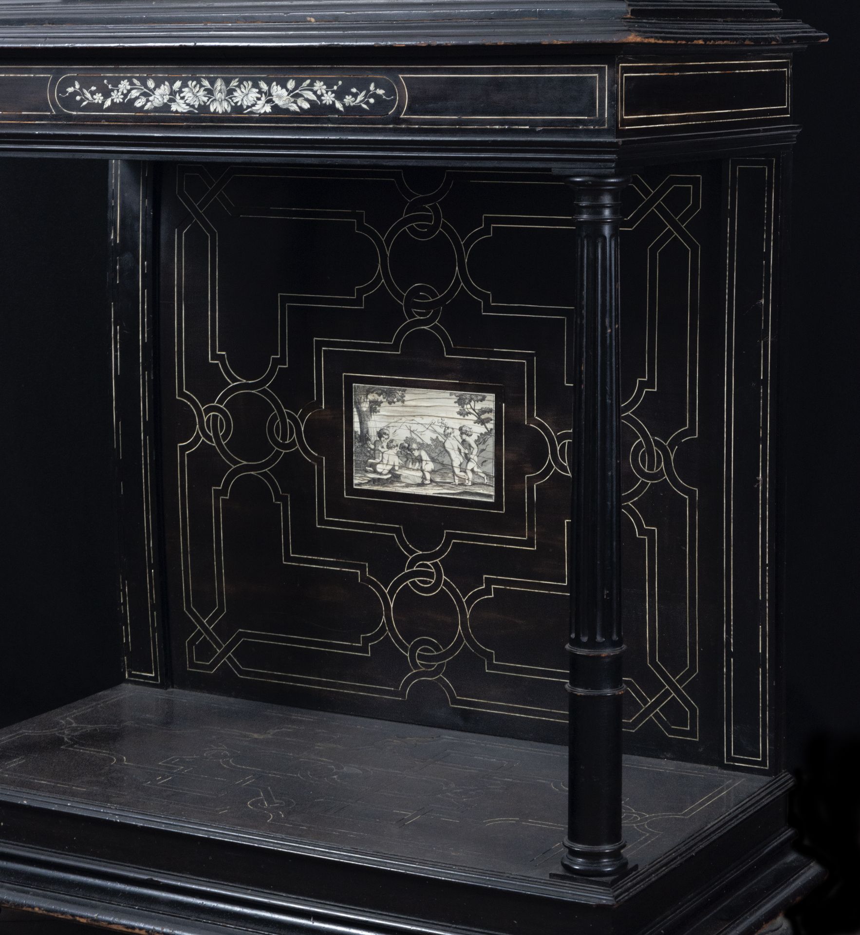 Elegant Florentine bookcase display case in rosewood and bone marquetry, 19th century Italian work - Bild 6 aus 9