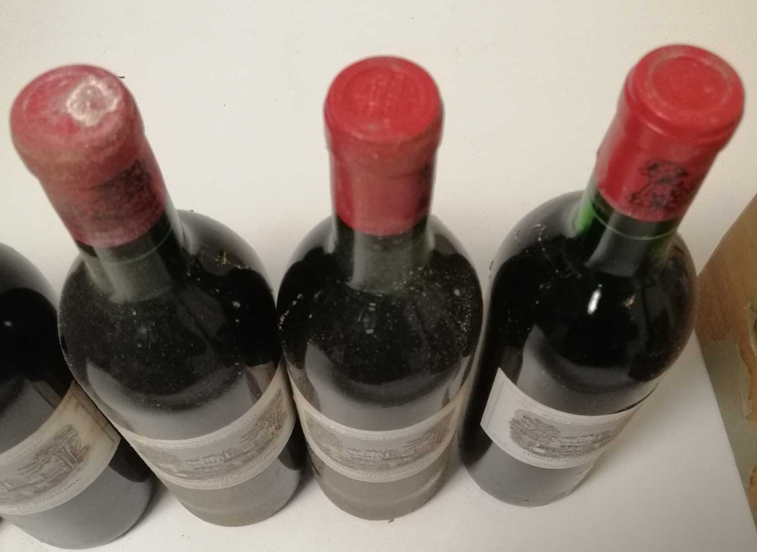 Château Lafite Rothschild Grand Vin 1969, Pauillac (twelve bottles) - Image 5 of 13