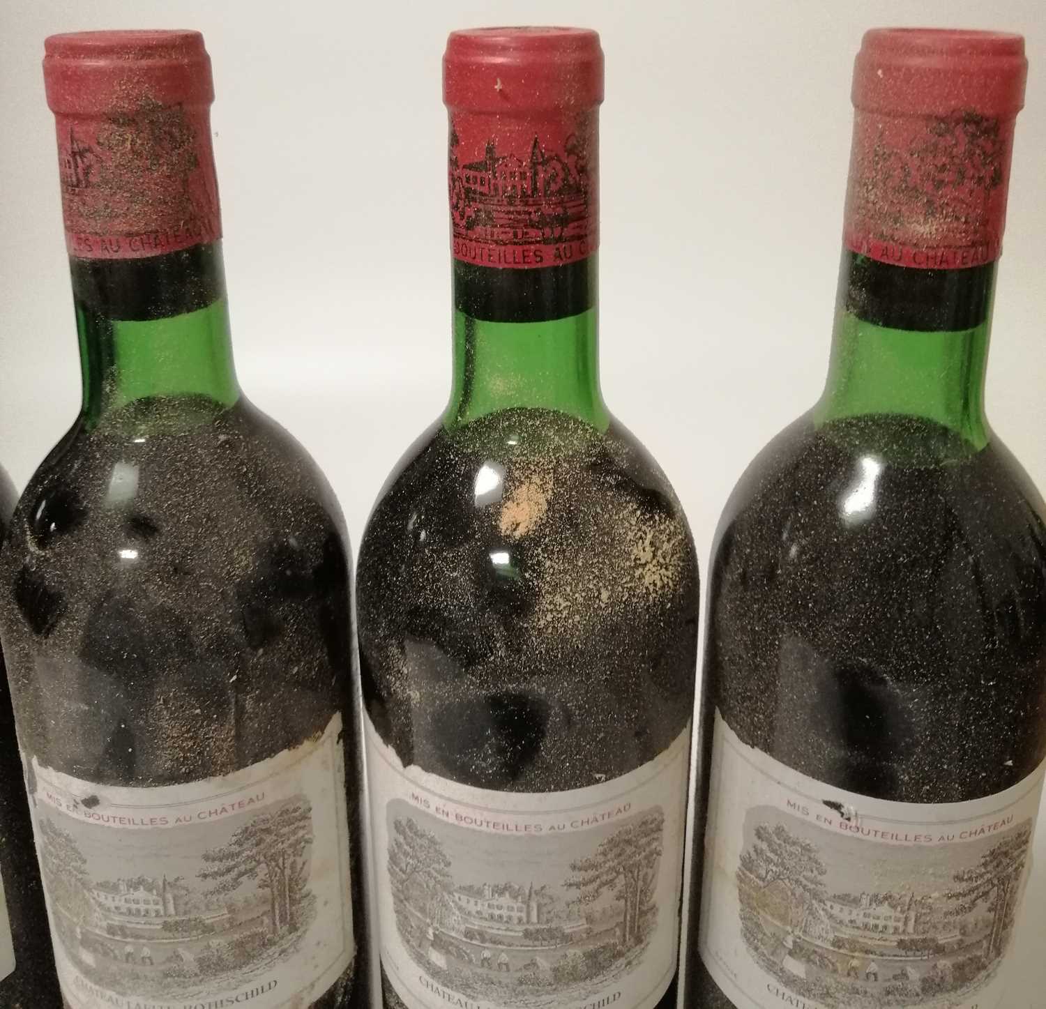 Château Lafite Rothschild Grand Vin 1969, Pauillac (twelve bottles) - Image 9 of 13