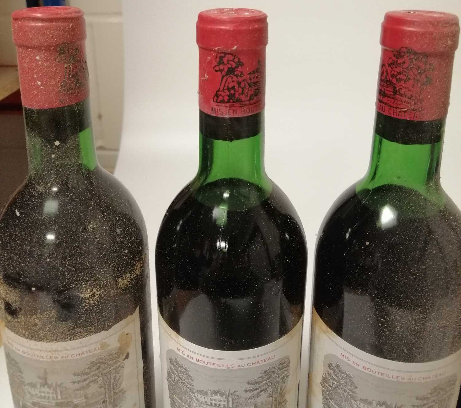 Château Lafite Rothschild Grand Vin 1969, Pauillac (twelve bottles) - Image 6 of 13