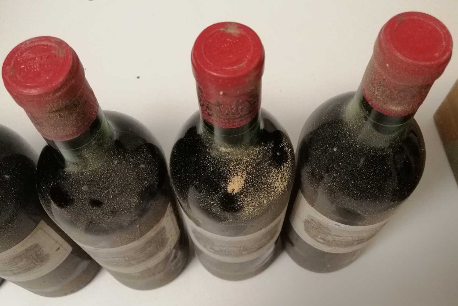 Château Lafite Rothschild Grand Vin 1969, Pauillac (twelve bottles) - Image 10 of 13