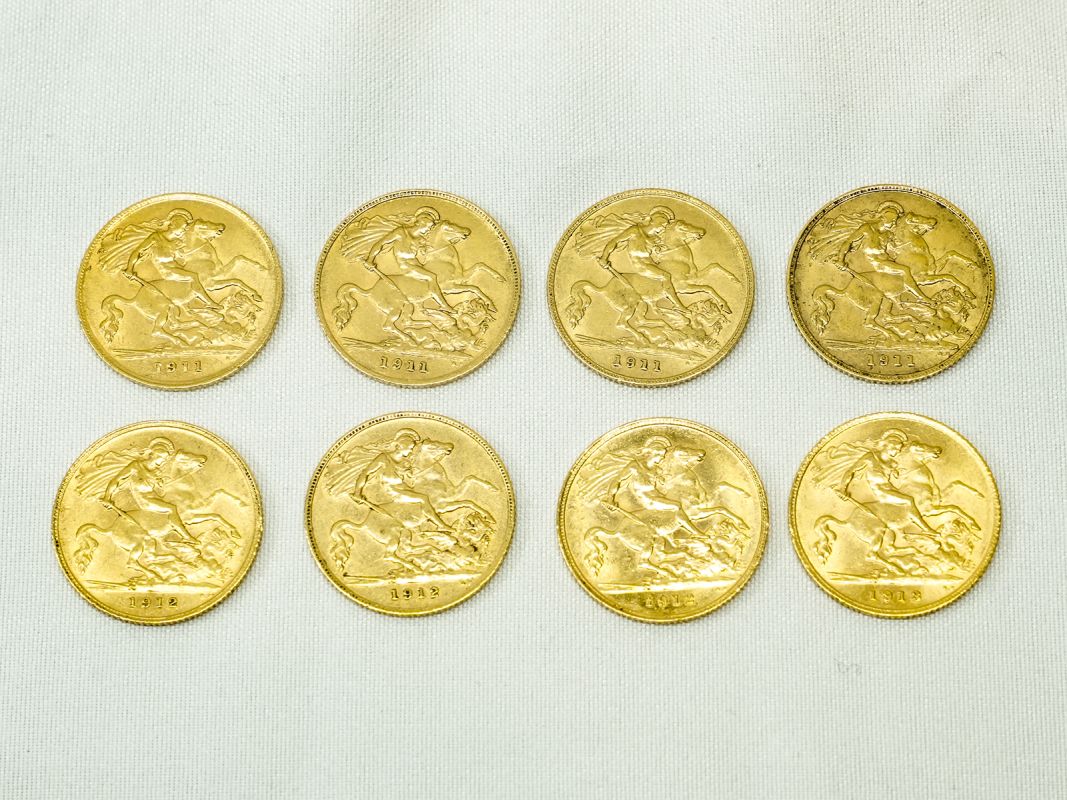 1911 1912 1913 Lot of 8 Gold Half-Sovereigns Various conditions (AGW=0.9412 oz.) - Image 2 of 2