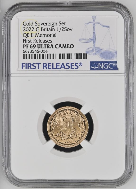 2022 Gold Half-Sovereign Memorial Sovereign Proof NGC PF 69 ULTRA CAMEO - Image 3 of 4