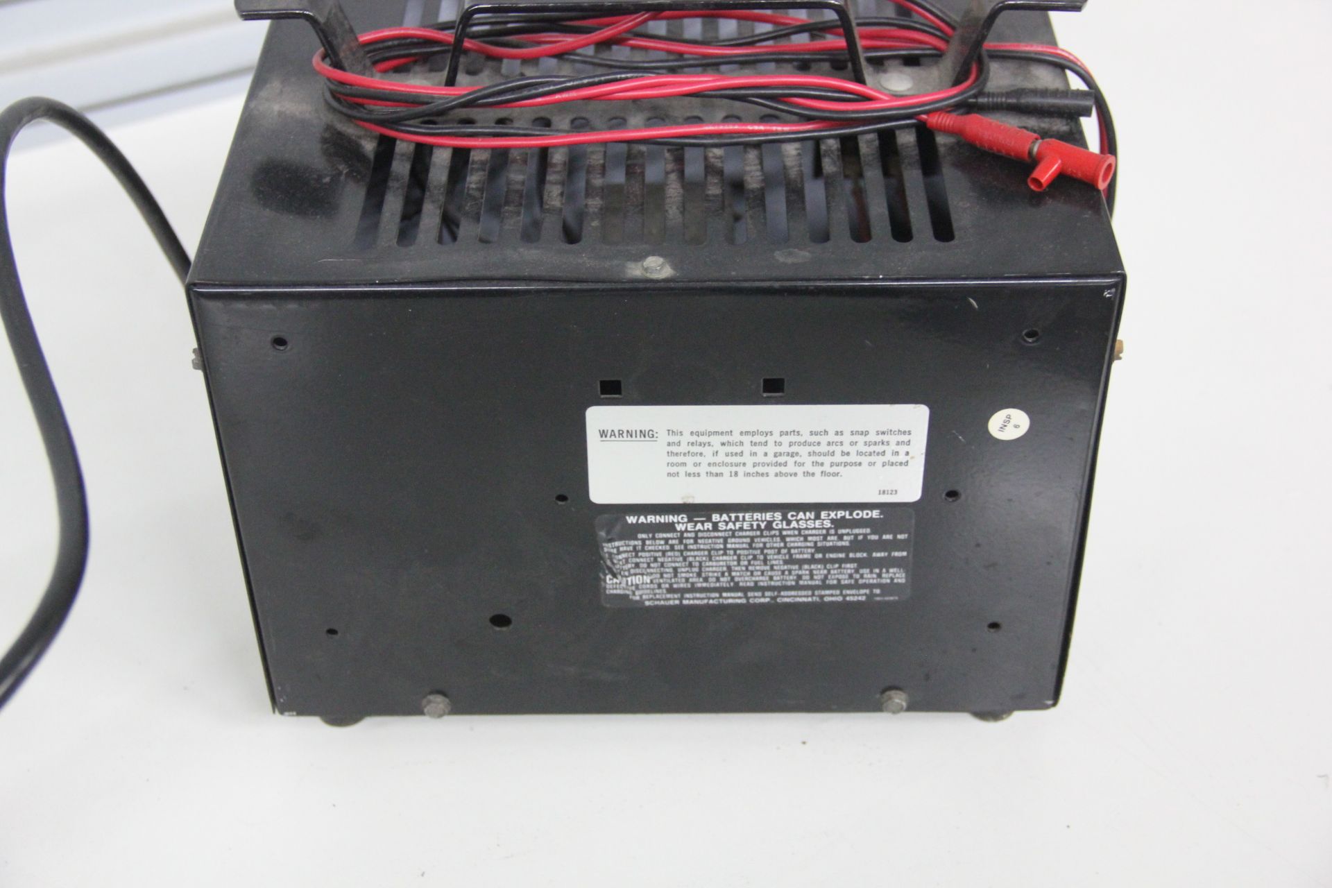 SCHAUER 10A BATTERY CHARGER - Image 4 of 4