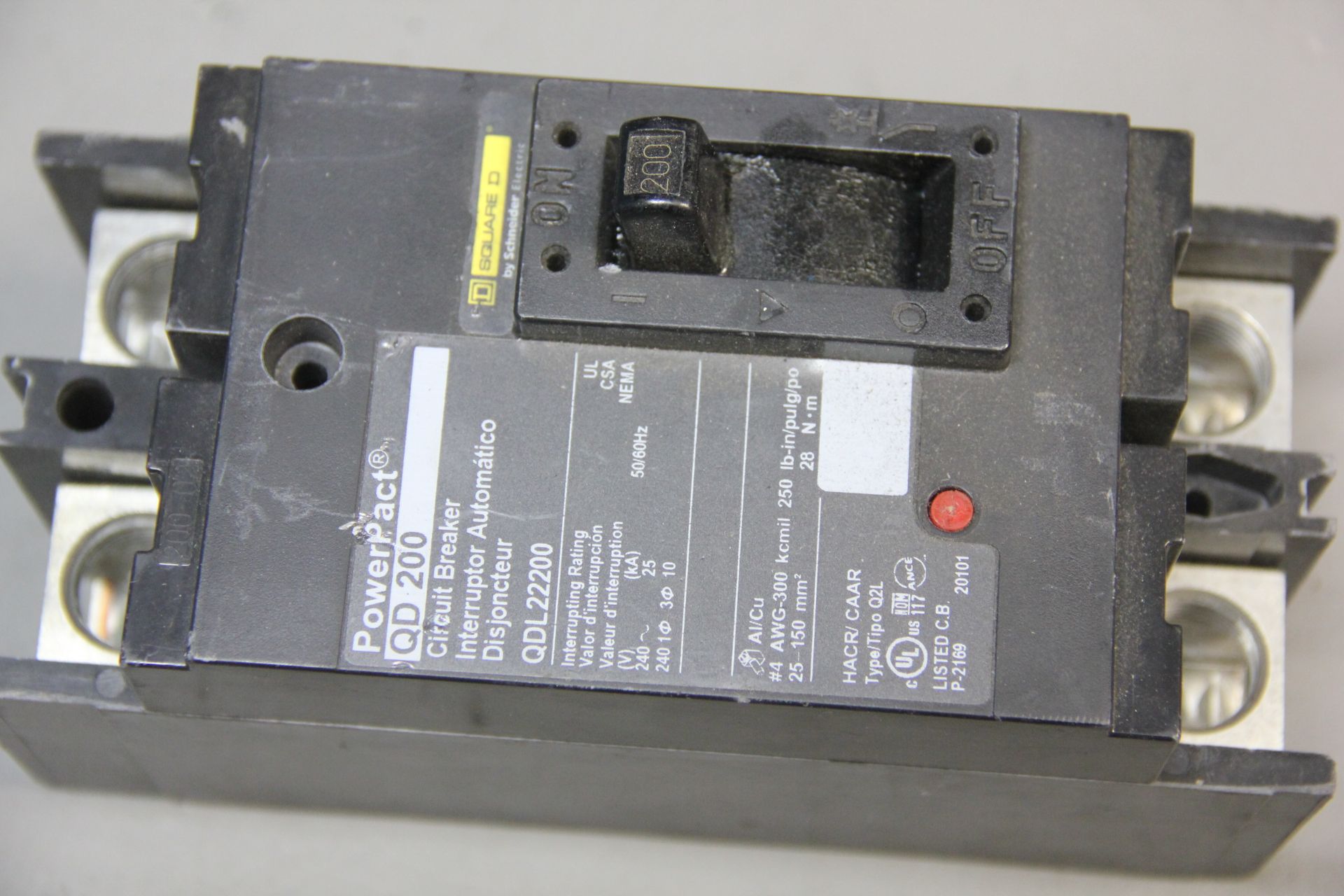 SQUARE D QD 200 POWERPACT CIRCUIT BREAKER - Image 3 of 3