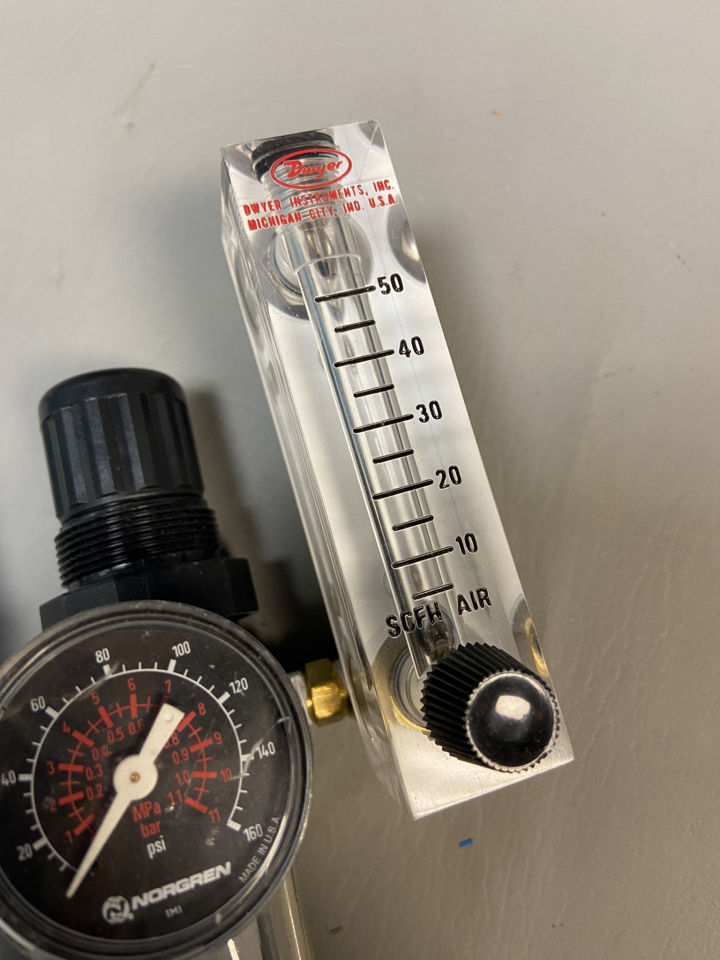 NORGREN PRESSURE GAUGE - Image 4 of 5