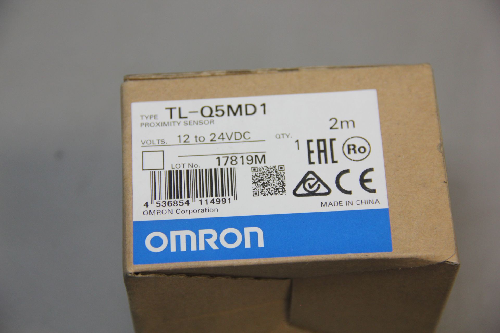 NEW OMRON PROXIMITY SENSOR - Image 2 of 4