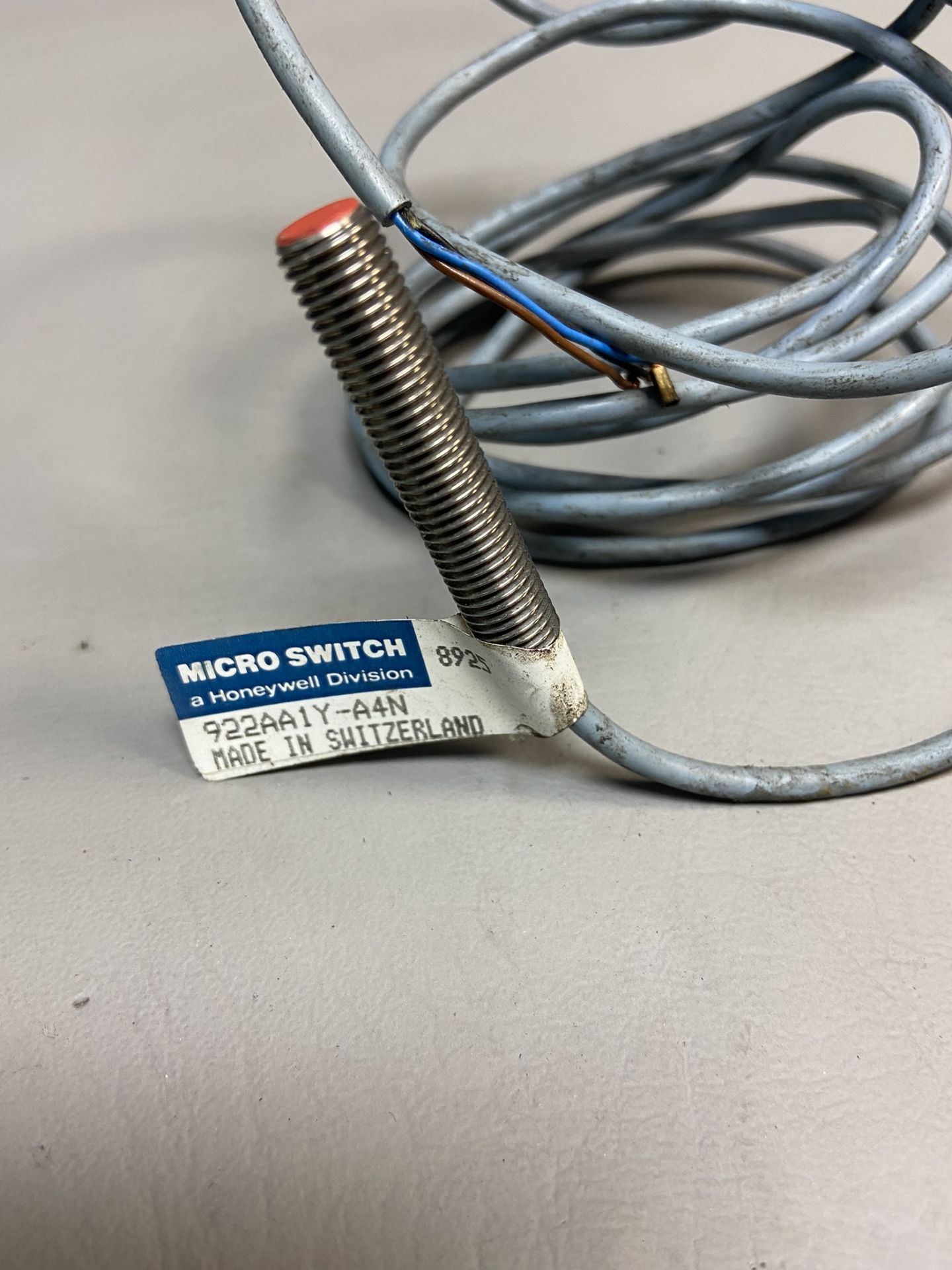 HONEYWELL MICRO SWITCH PROXIMITY SENSOR