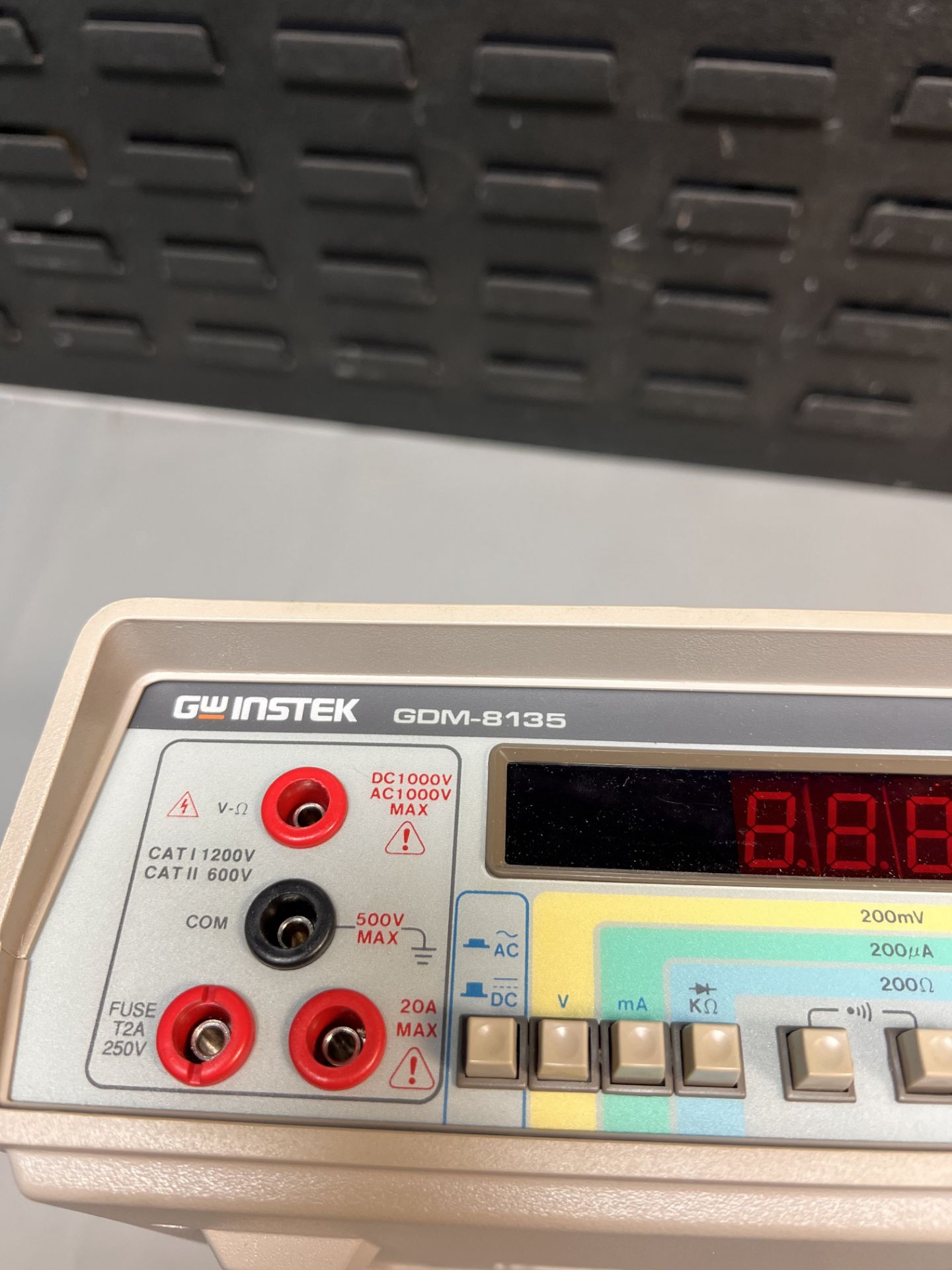 GW INSTEK DIGITAL MULTIMETER - Image 2 of 5