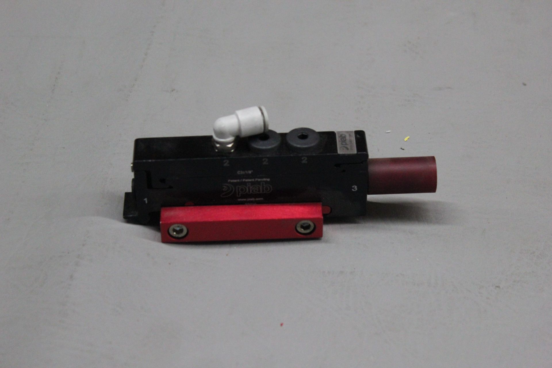 PIAB VACUUM PUMP WITH MOUNT