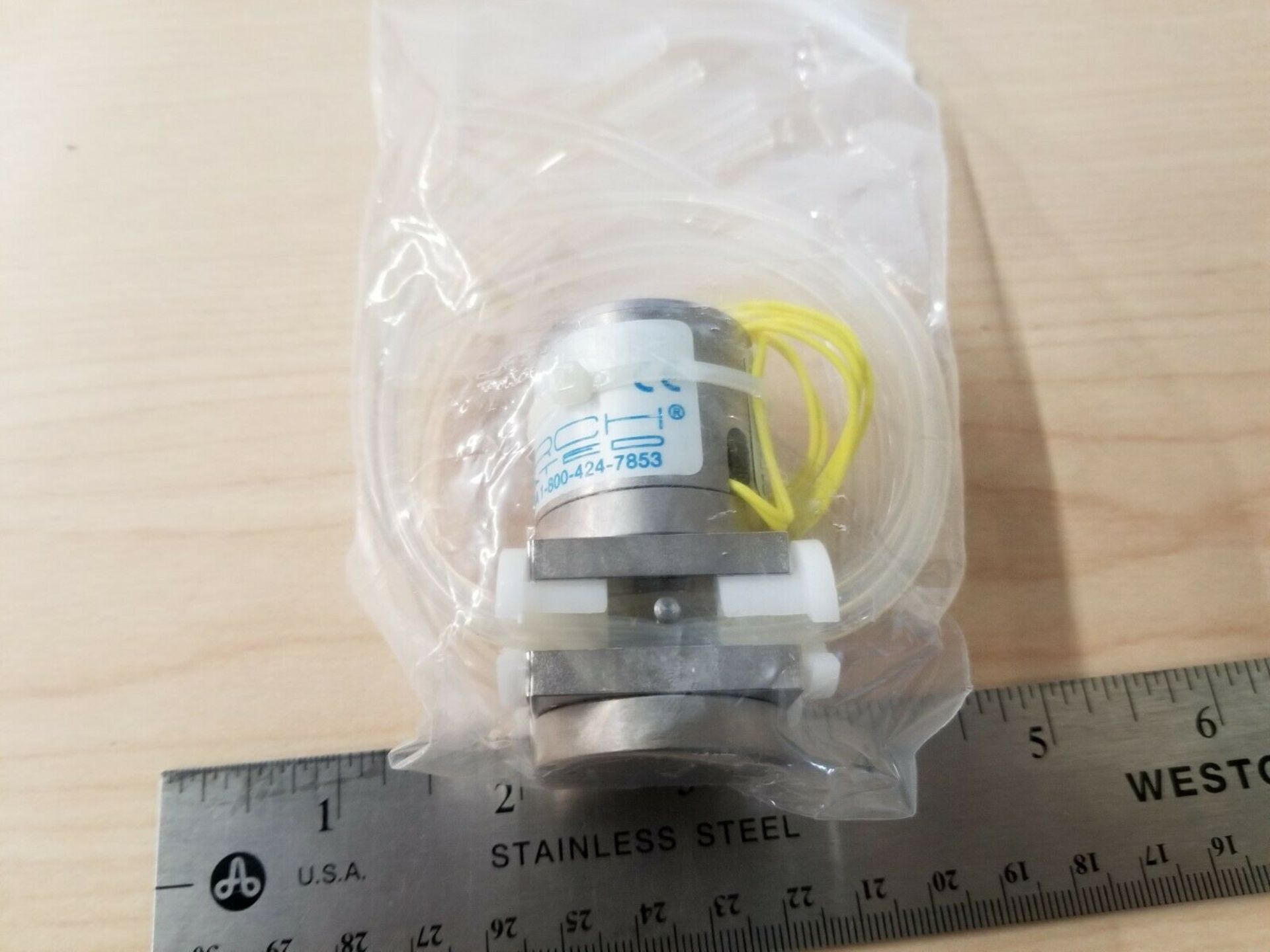 NEW NRESEARCH SOLENOID MULTIPLE TUBE PINCH ISOLATION VALVE - Image 2 of 8