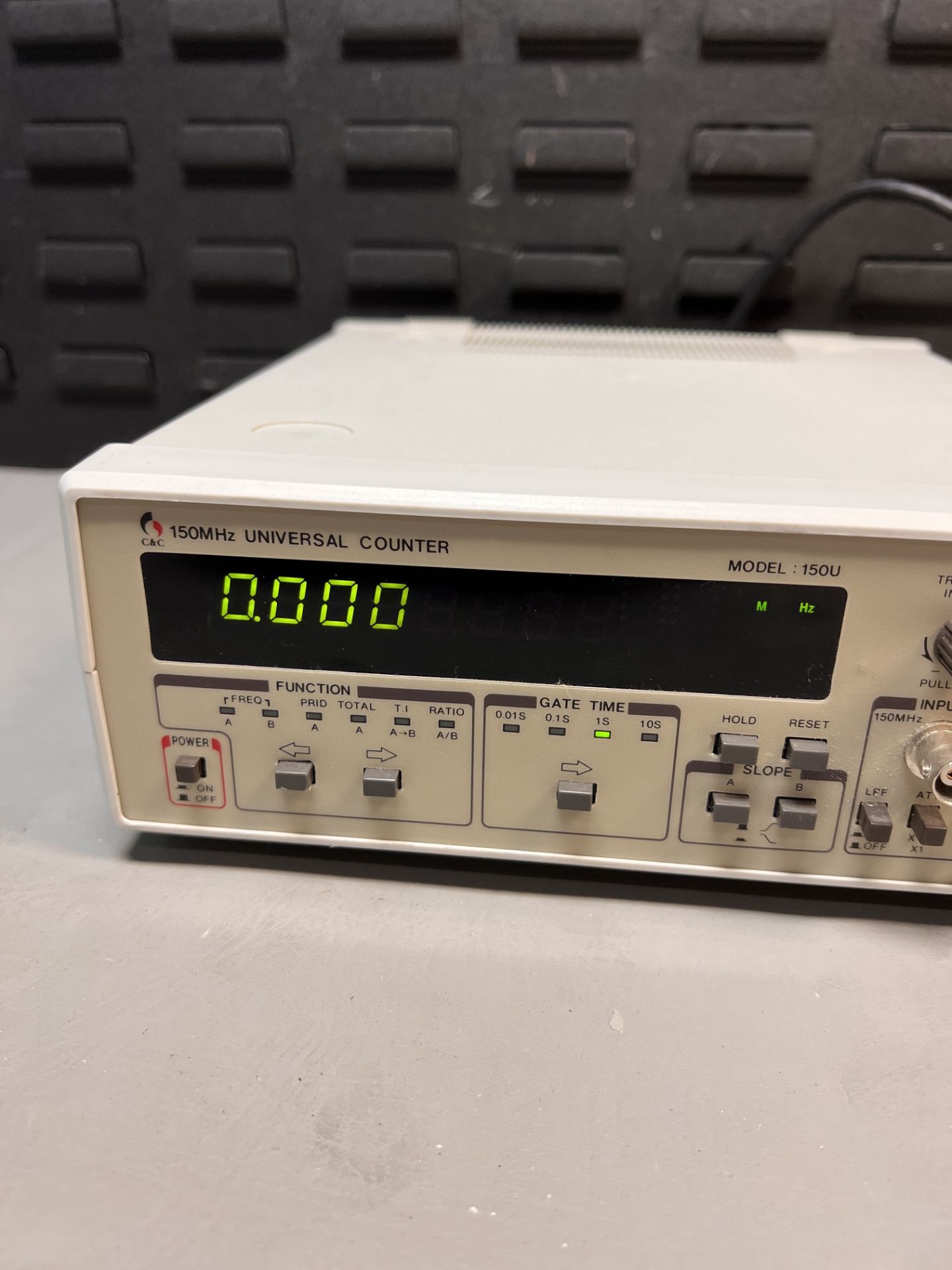 C&C 150MHz UNIVERSAL COUNTER - Image 4 of 4