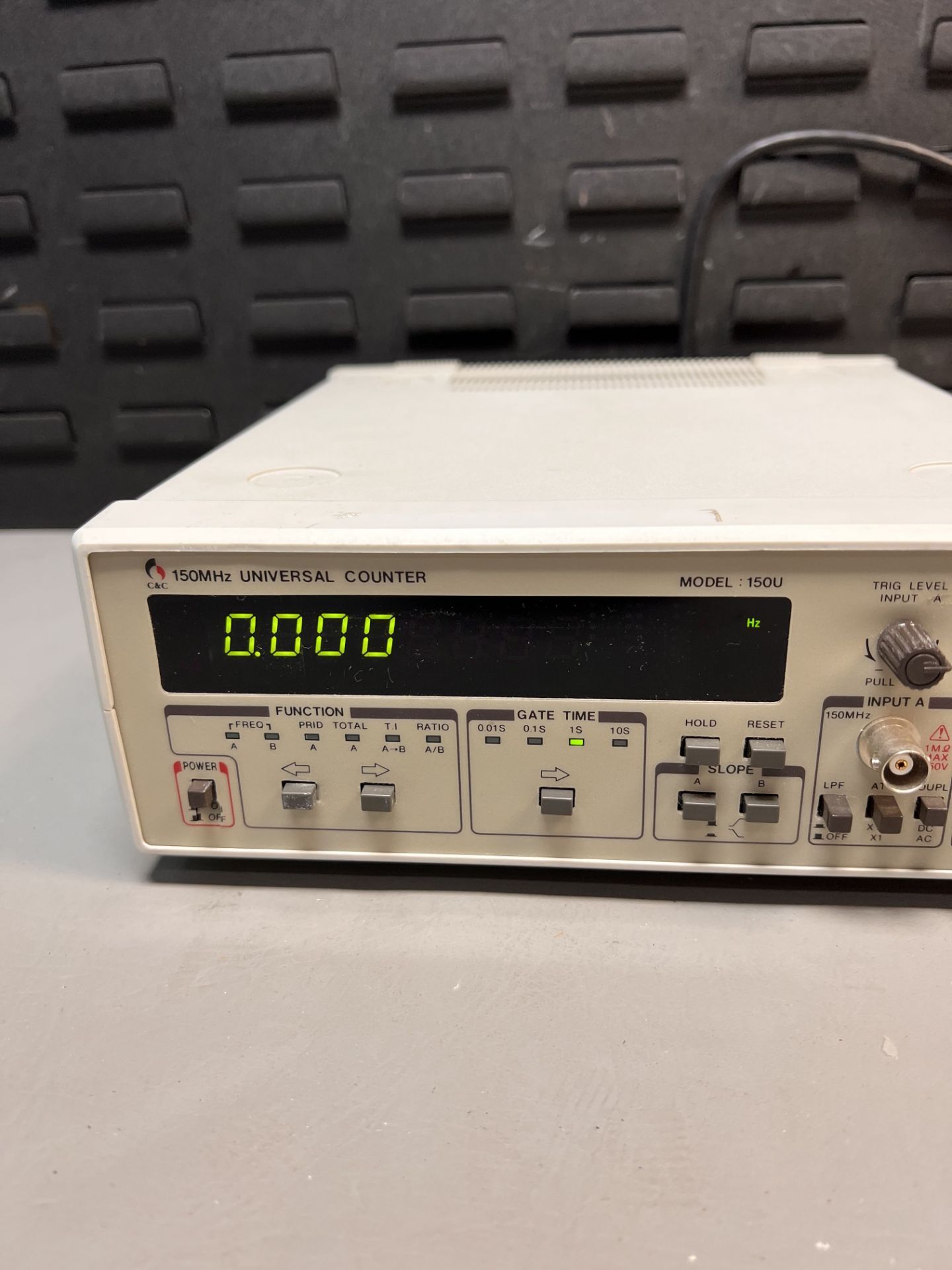 C&C 150MHz UNIVERSAL COUNTER - Image 4 of 4