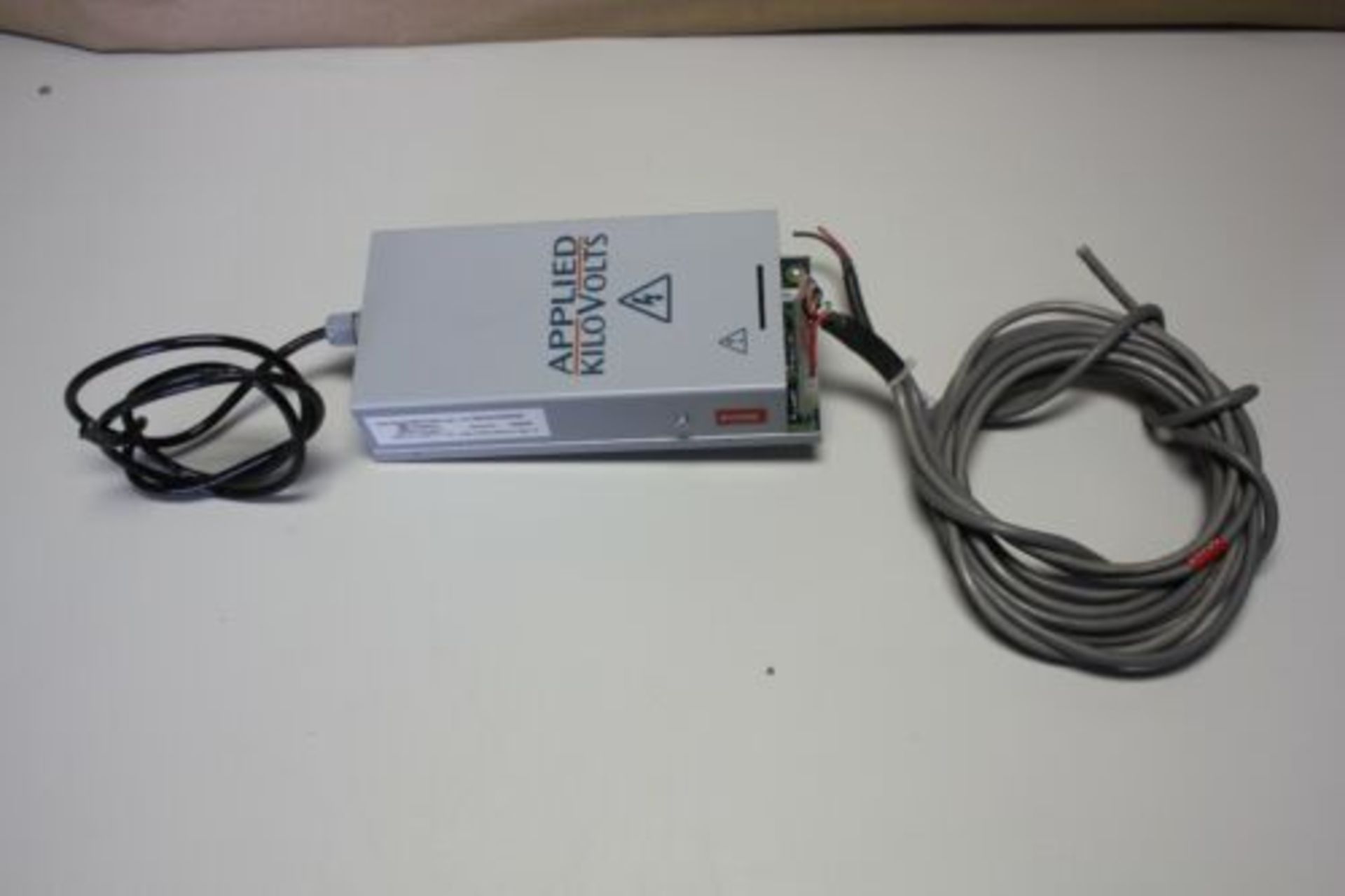 Applied Kilovolts 24V High Voltage Power Supply 1kV