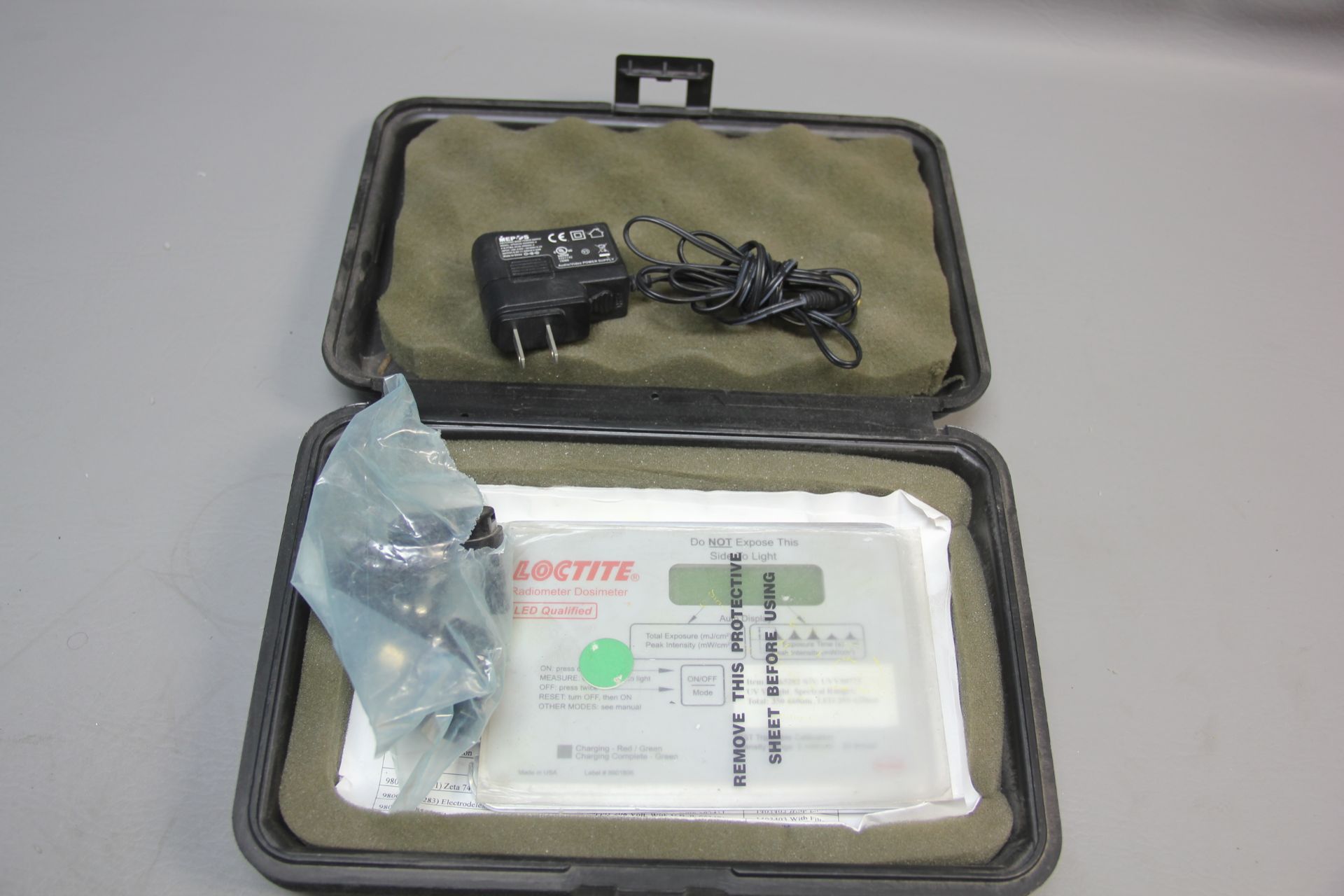 LOCTITE RADIOMETER/DOSIMETER - Image 2 of 18