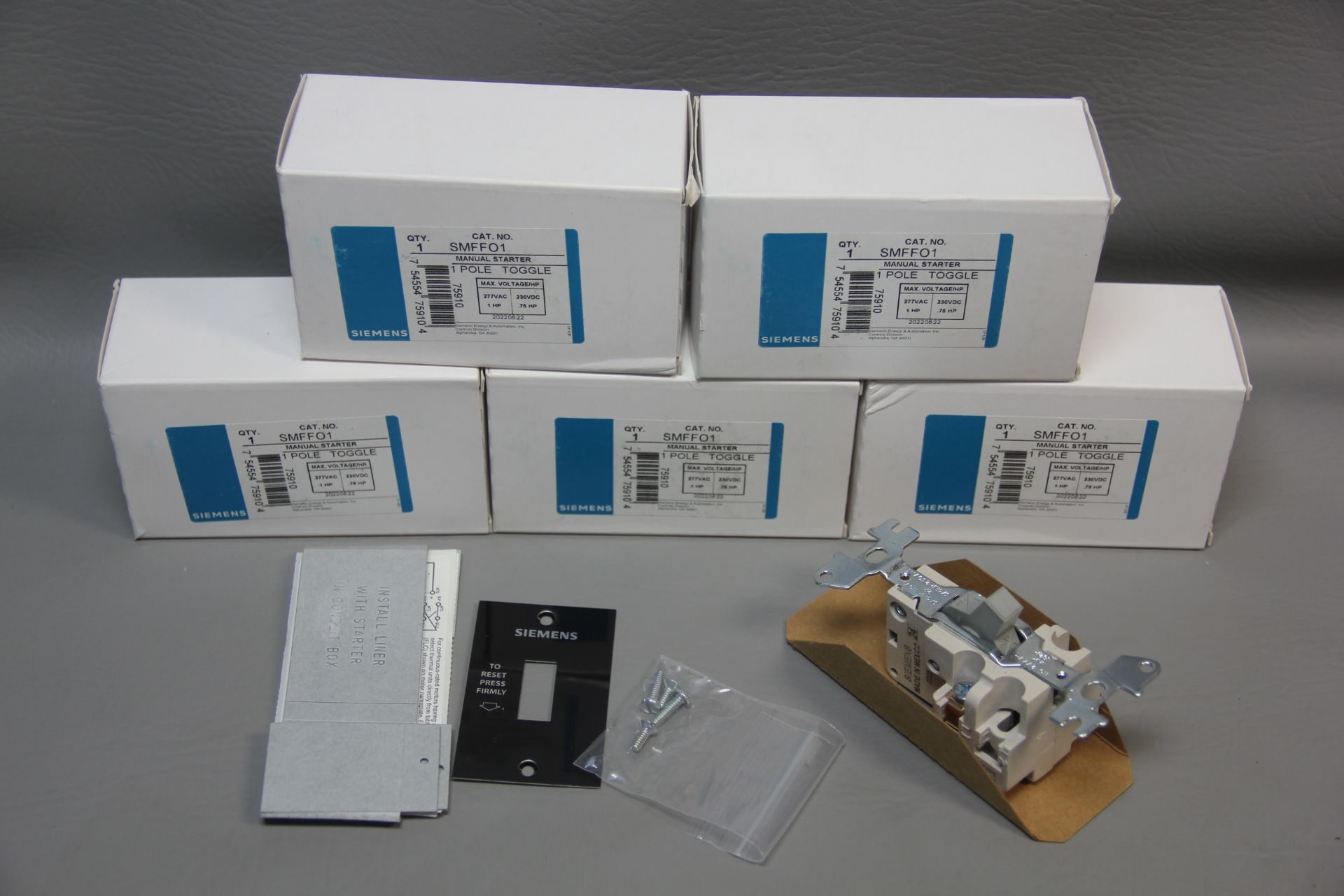 LOT OF 5 NEW SIEMENS MANUAL MOTOR STARTERS