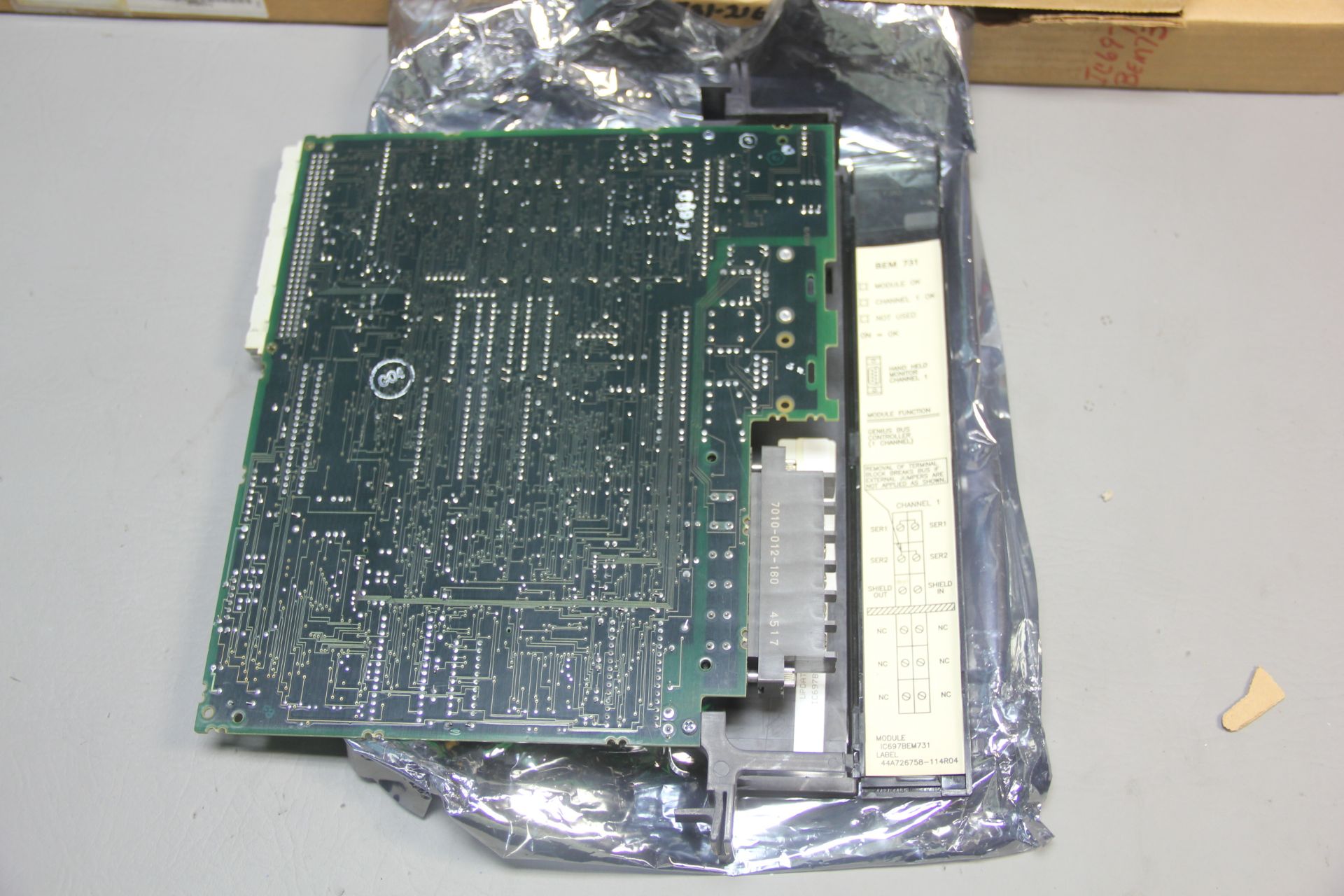 LOT OF 2 GE FANUC CONTROL BOARDS - Image 3 of 7