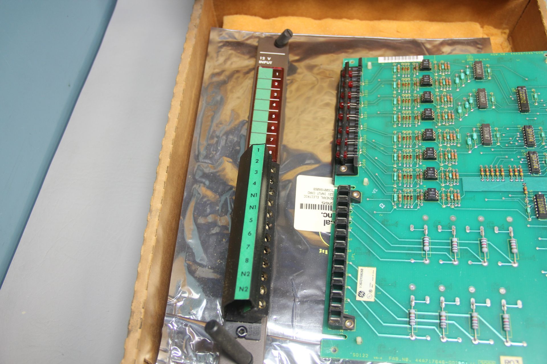 LOT OF 2 GE FANUC CONTROL BOARDS - Image 8 of 8