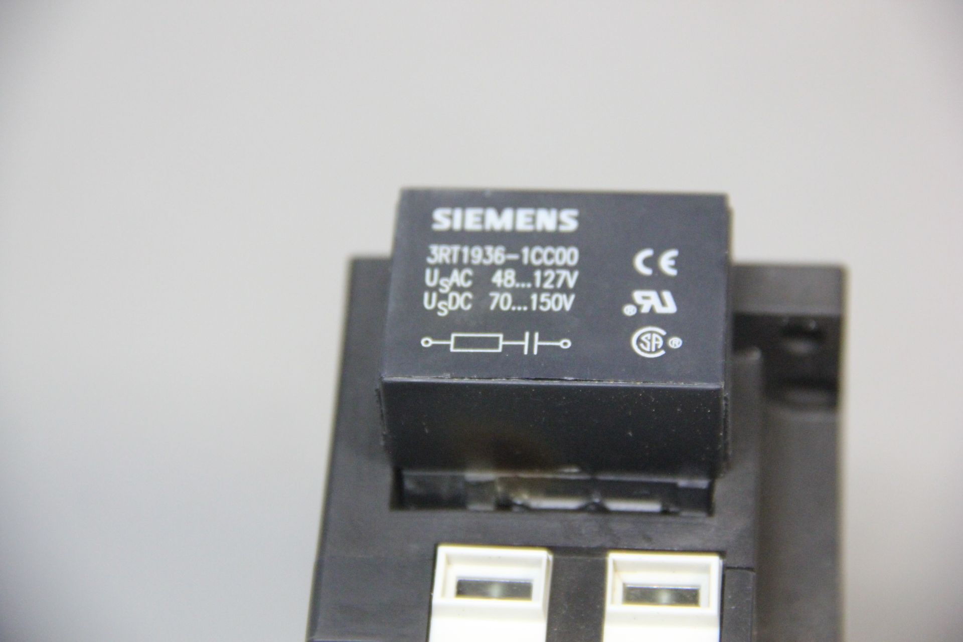 SIEMENS CONTACTOR WITH AUXILIARY CONTACT BLOCK - Image 6 of 6