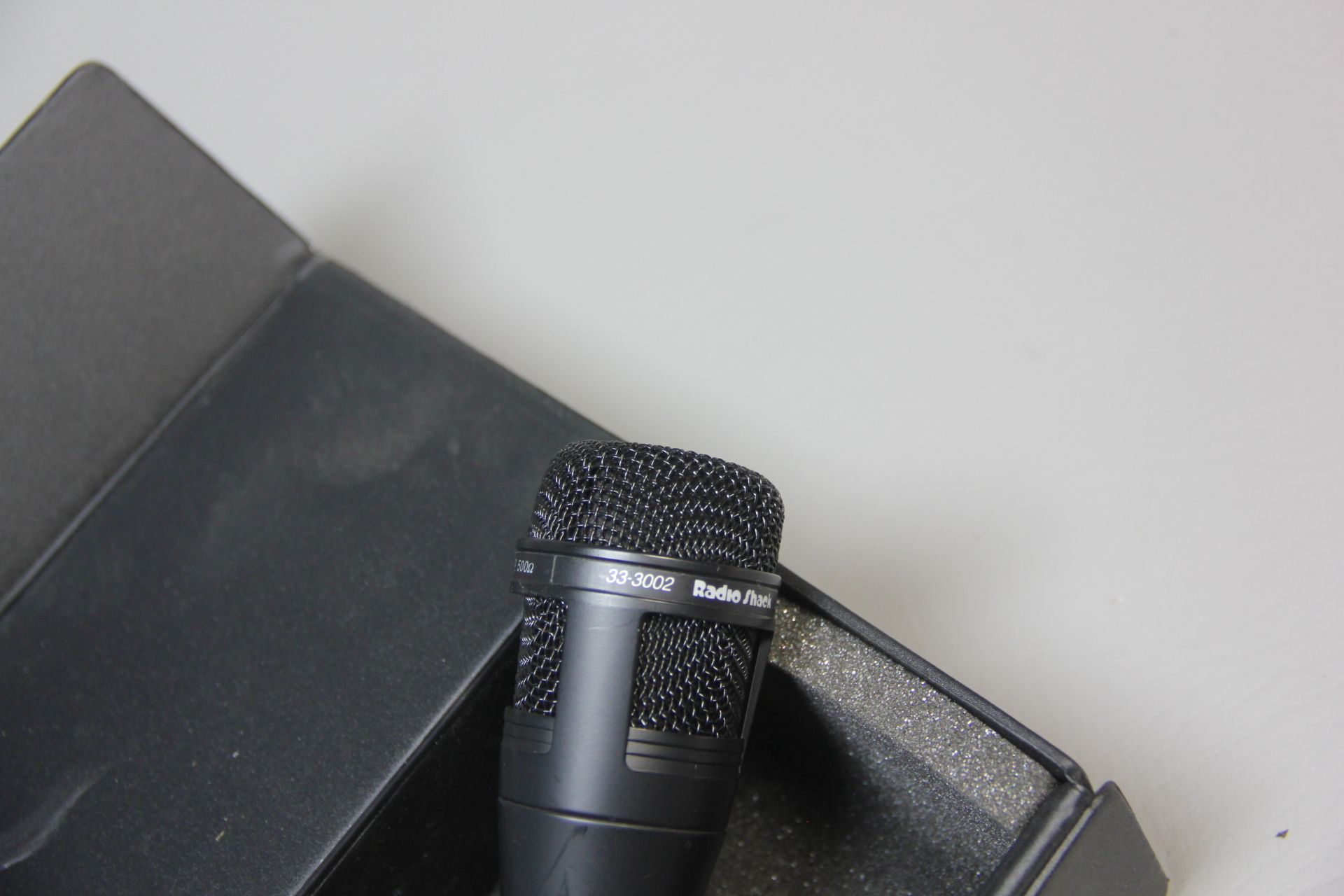 RADIO SHACK DYNAMIC MICROPHONE - Image 6 of 6