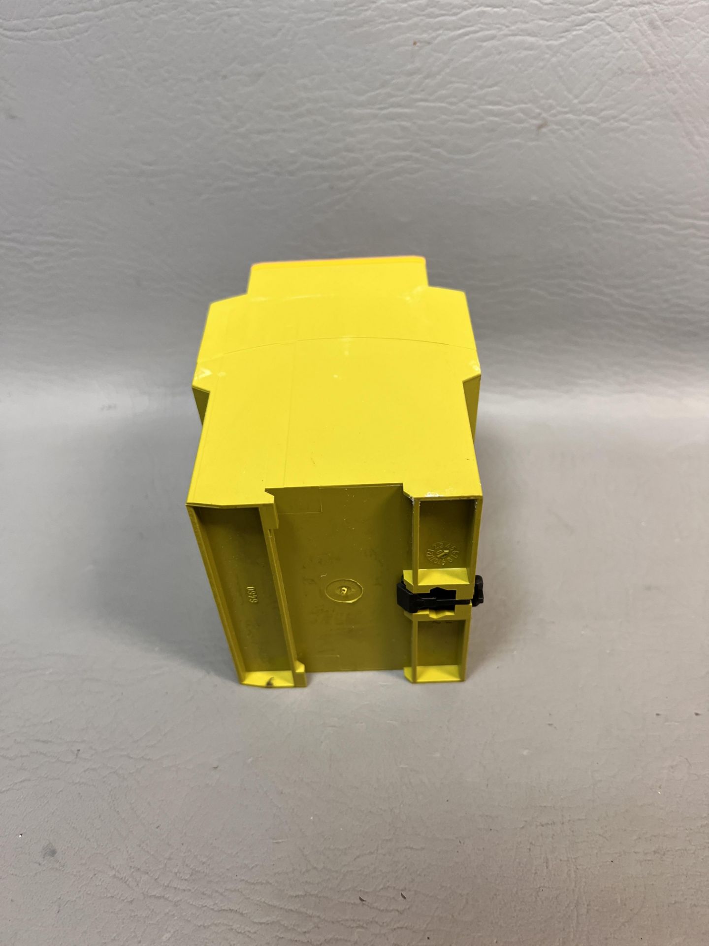 PILZ Safety Relay Module - Image 4 of 4