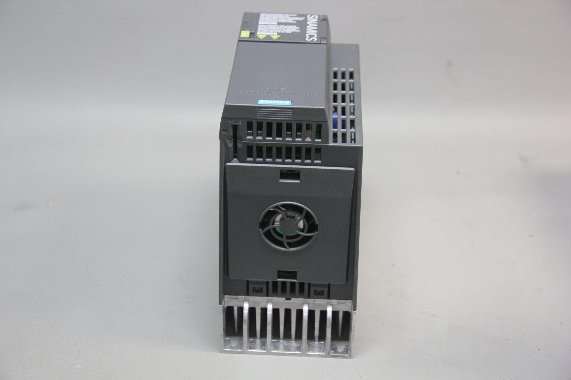 NEW SIEMENS SINAMICS G120C CONVERTER - Image 5 of 5