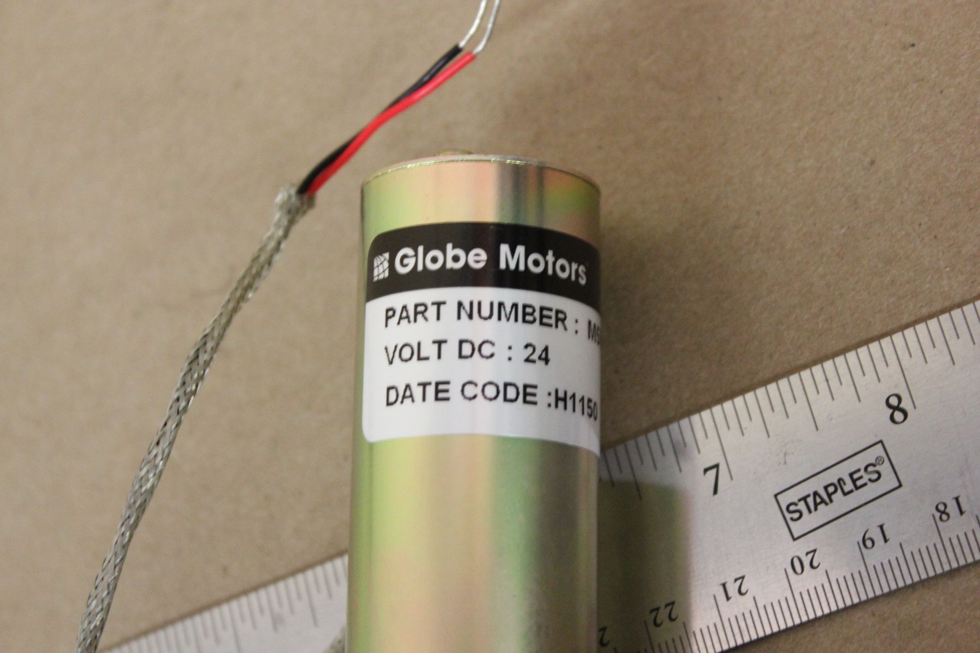 NEW GLOBE 24V DC MOTOR - Image 2 of 5