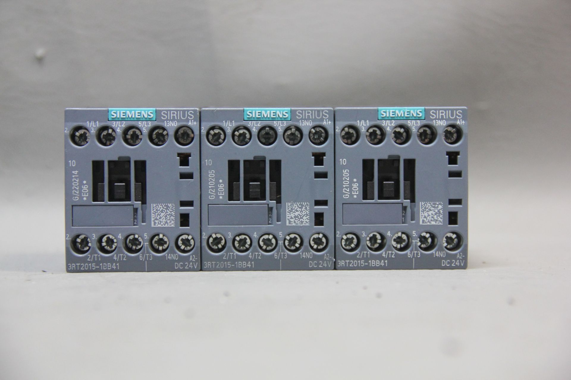 3 UNUSED SIEMENS SIRIUS CONTACTORS - Image 2 of 2