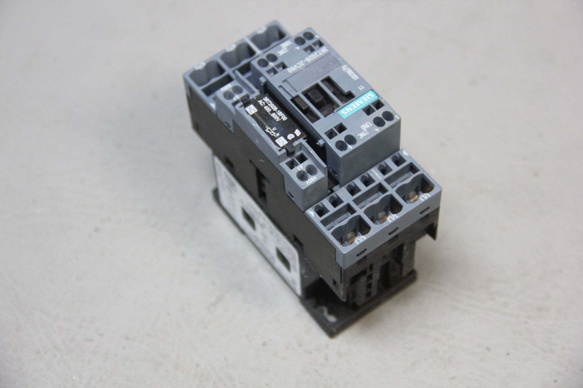 SIEMENS SIRIUS CONTACTOR - Image 2 of 3