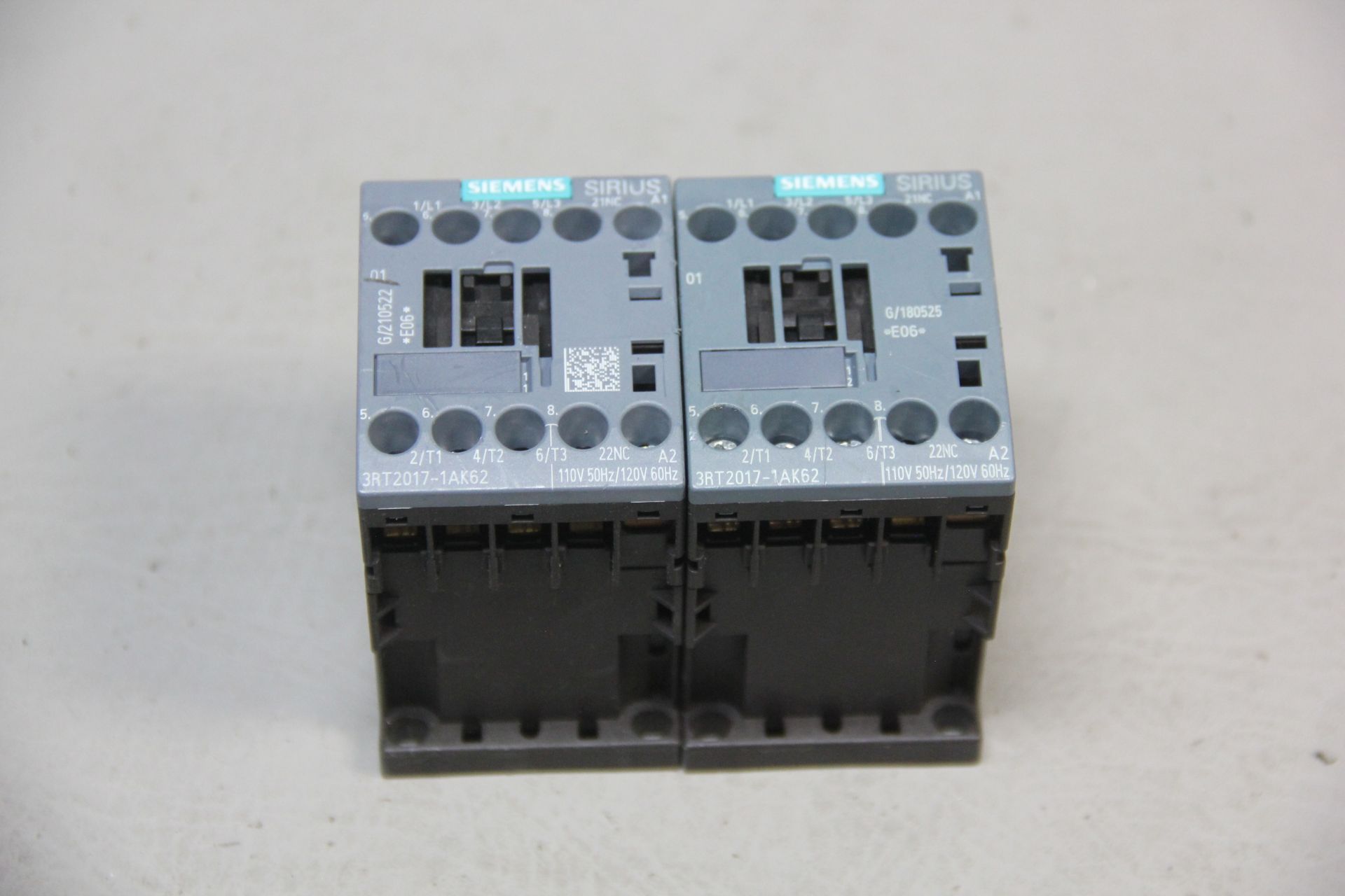 2 UNUSED SIEMENS SIRIUS CONTACTORS