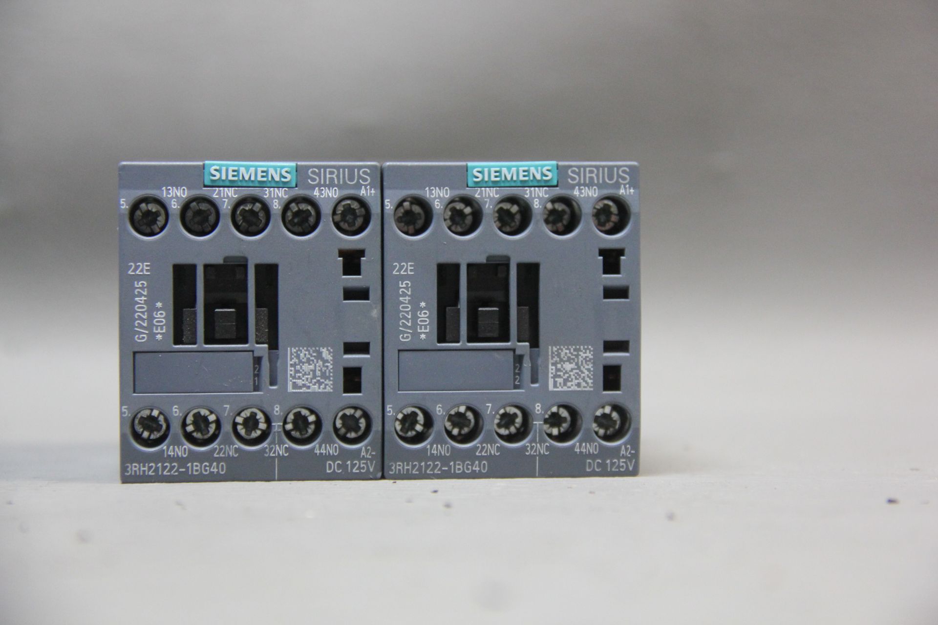 2 UNUSED SIEMENS SIRIUS CONTACTORS - Image 2 of 2