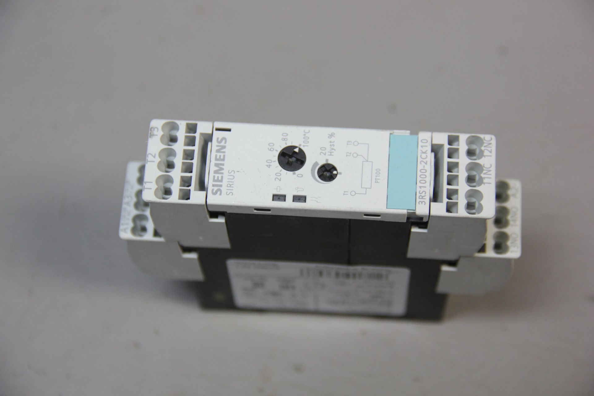 SIEMENS TMPERATURE MONITORING RELAY